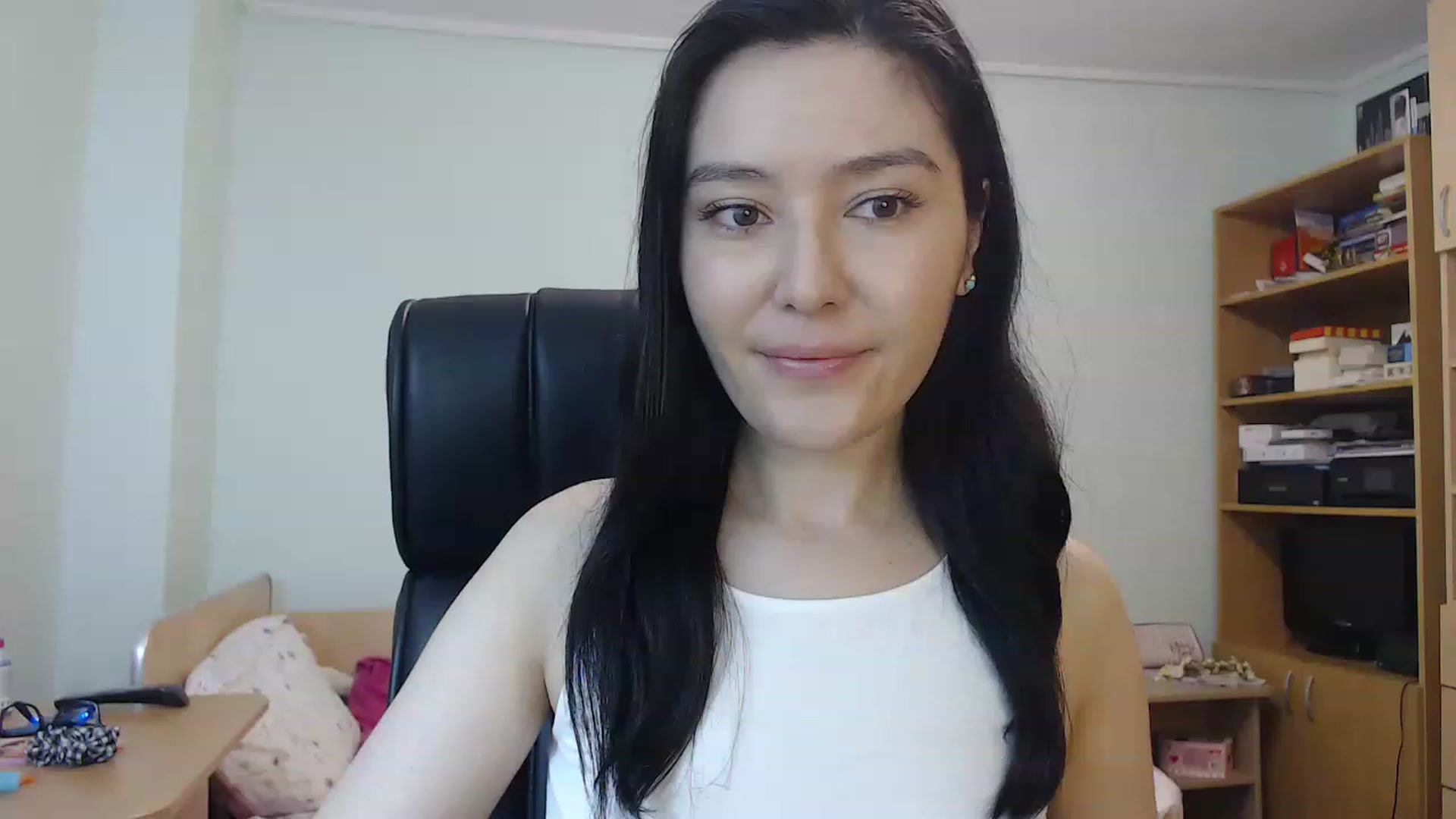 Gallery image thumbnail from TheMorrigan_'s myfreecams stream on, 12/01/2022, 19:40 image 1 of 20