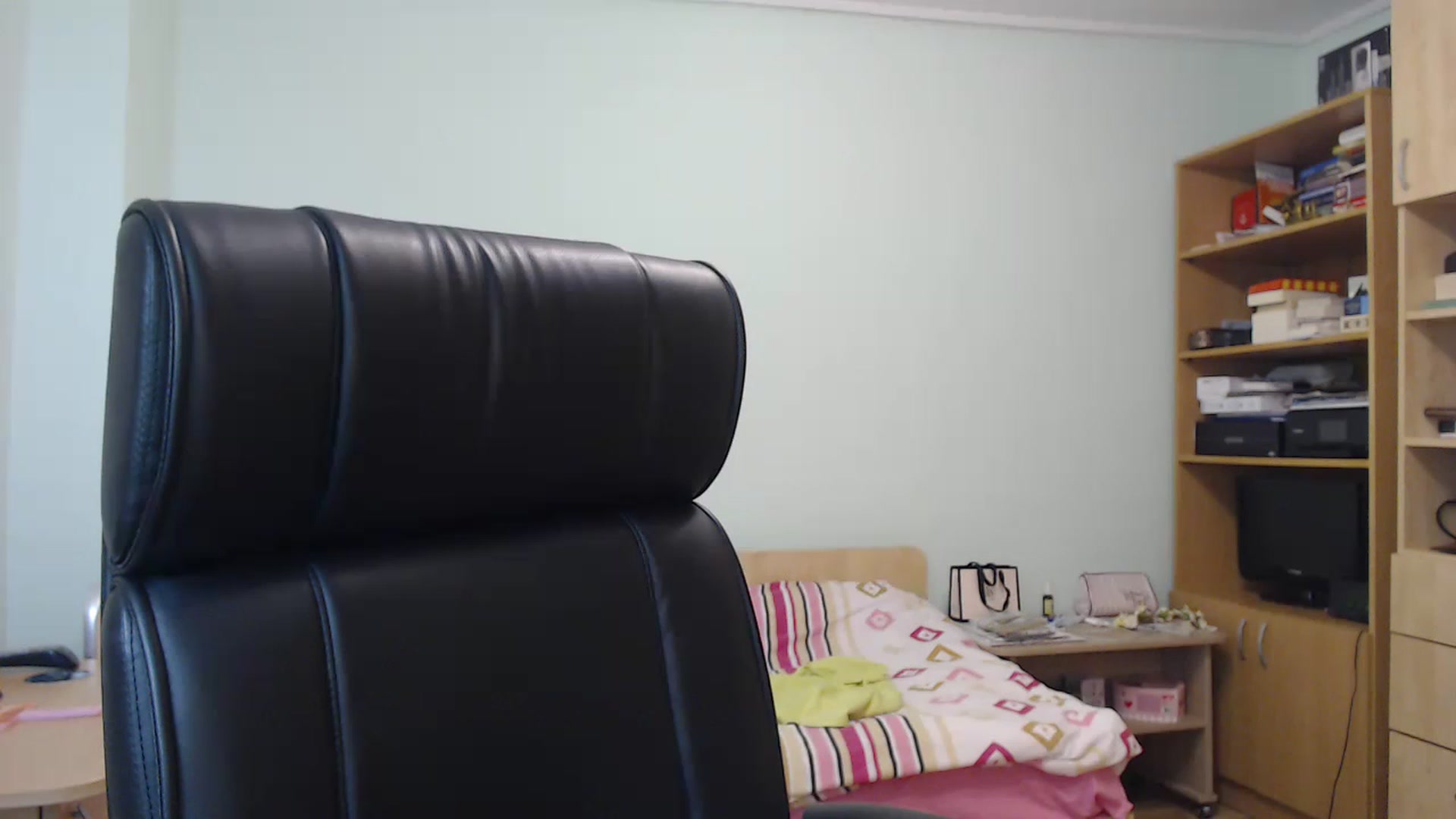 Gallery image thumbnail from TheMorrigan_'s myfreecams stream on, 12/03/2022, 23:03 image 14 of 20