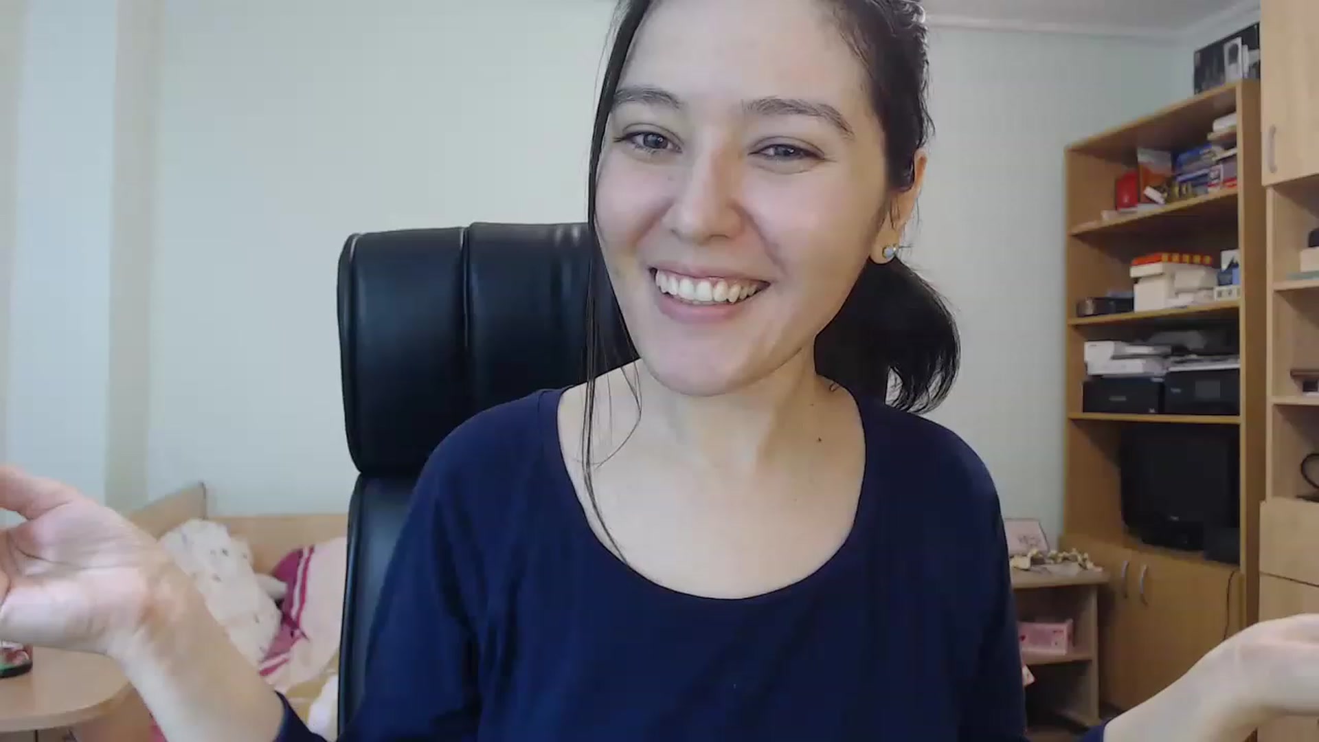 Gallery image thumbnail from TheMorrigan_'s myfreecams stream on, 12/03/2022, 23:03 image 10 of 20