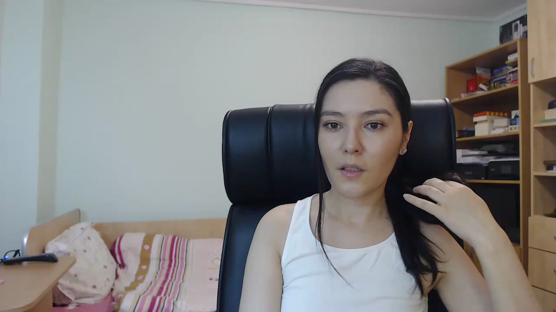 Gallery image thumbnail from TheMorrigan_'s myfreecams stream on, 12/06/2022, 21:33 image 1 of 20