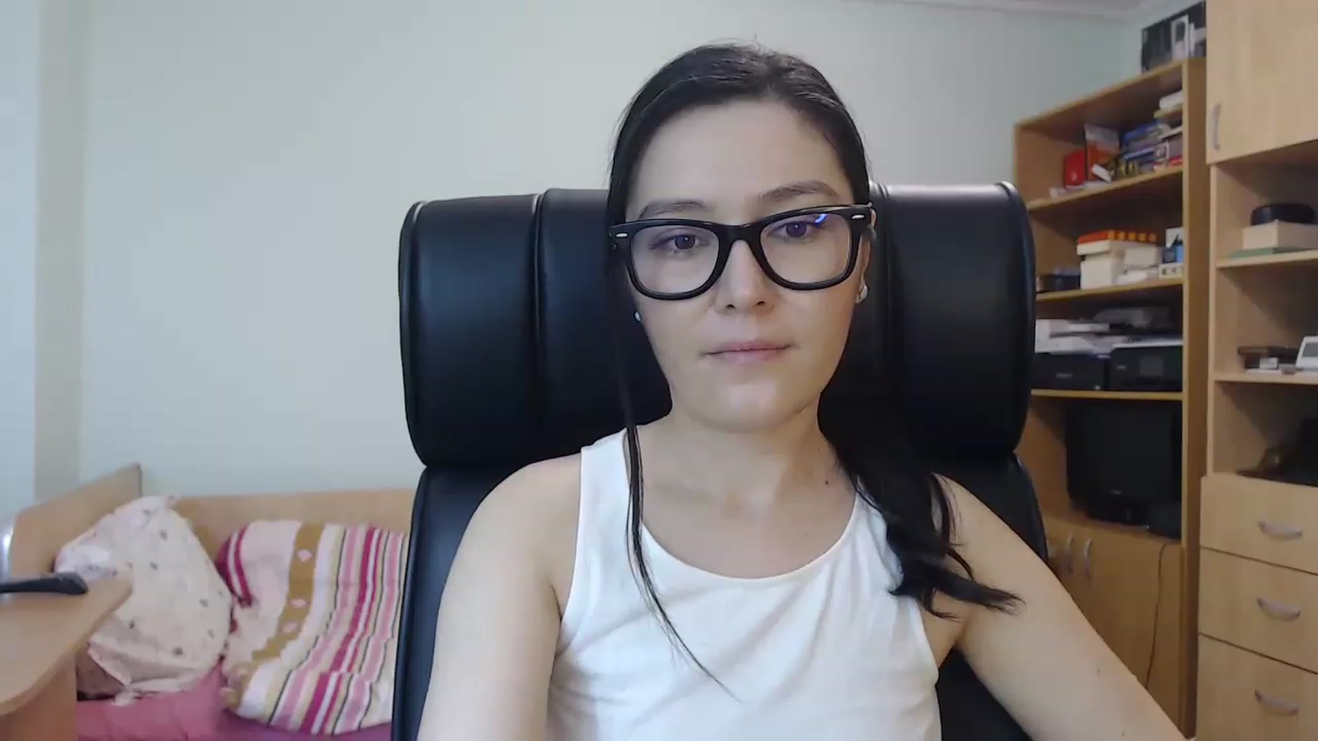 Gallery image thumbnail from TheMorrigan_'s myfreecams stream on, 12/06/2022, 21:33 image 6 of 20