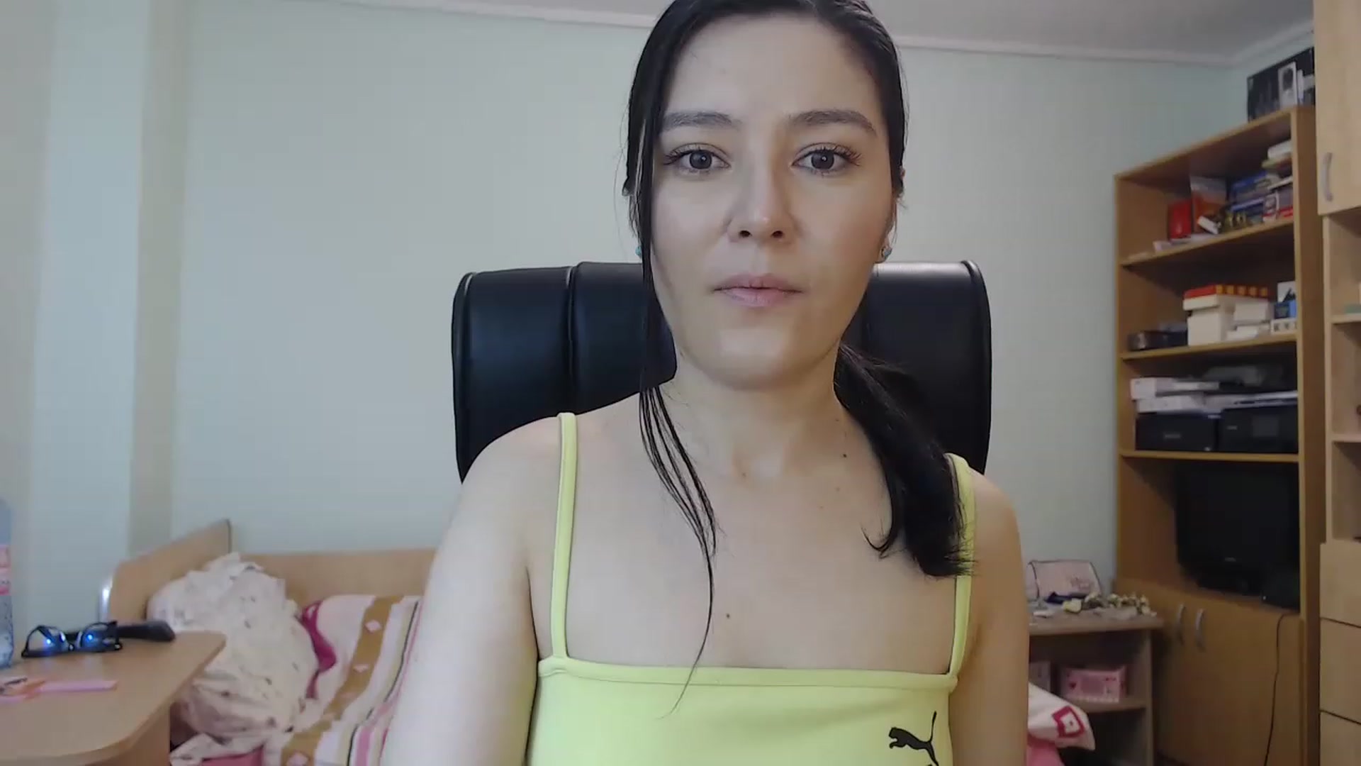 Gallery image thumbnail from TheMorrigan_'s myfreecams stream on, 12/08/2022, 20:01 image 1 of 20