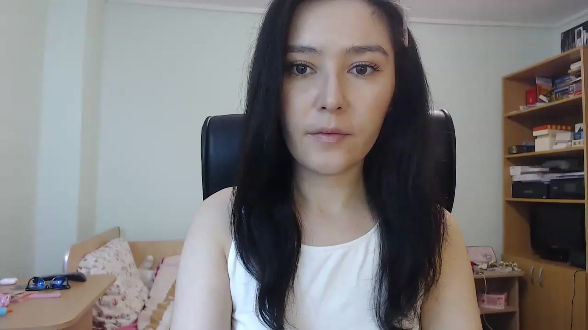 Gallery image thumbnail from TheMorrigan_'s myfreecams stream on, 12/10/2022, 20:06 image 1 of 20