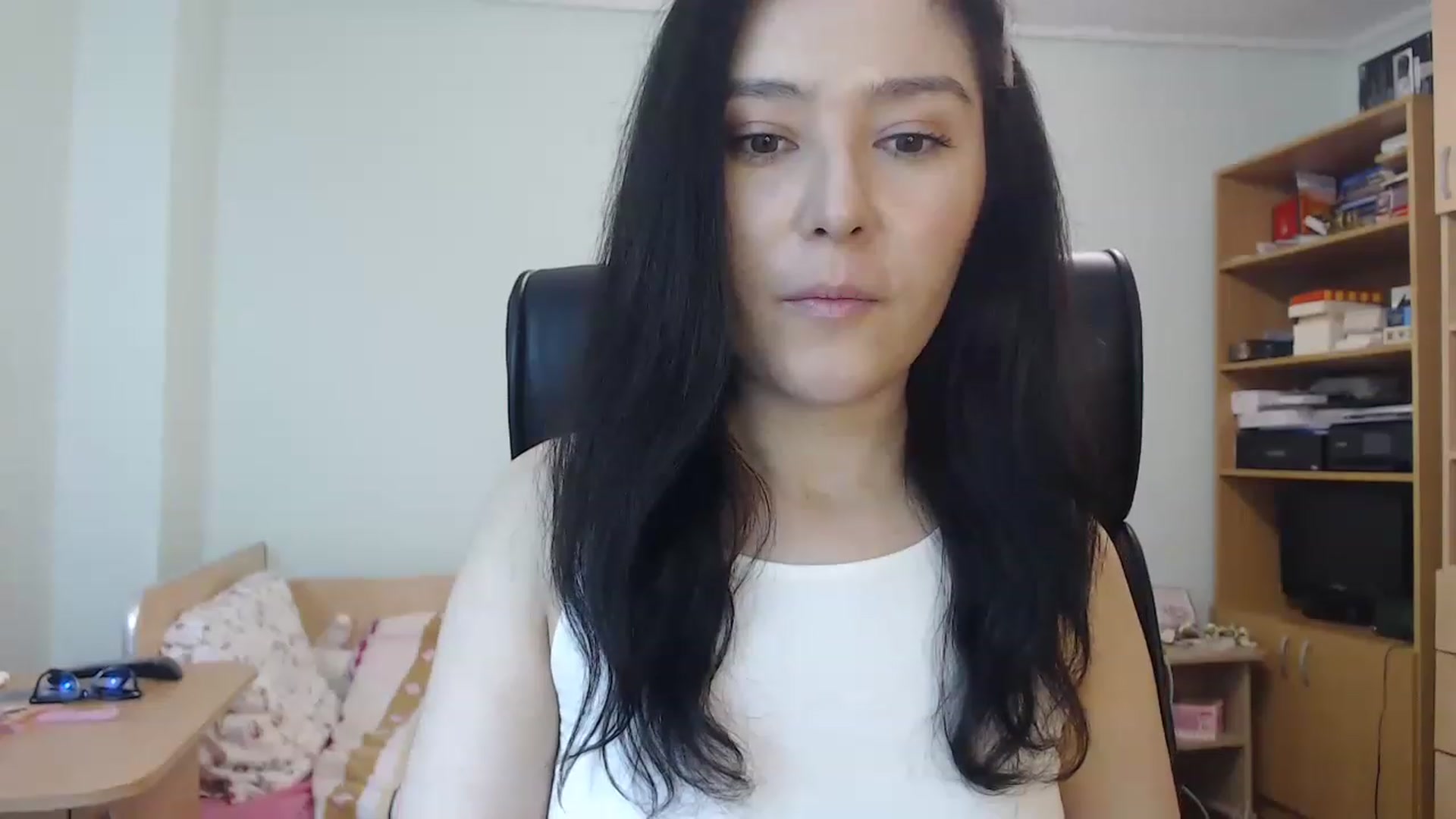 Gallery image thumbnail from TheMorrigan_'s myfreecams stream on, 12/10/2022, 20:06 image 8 of 20