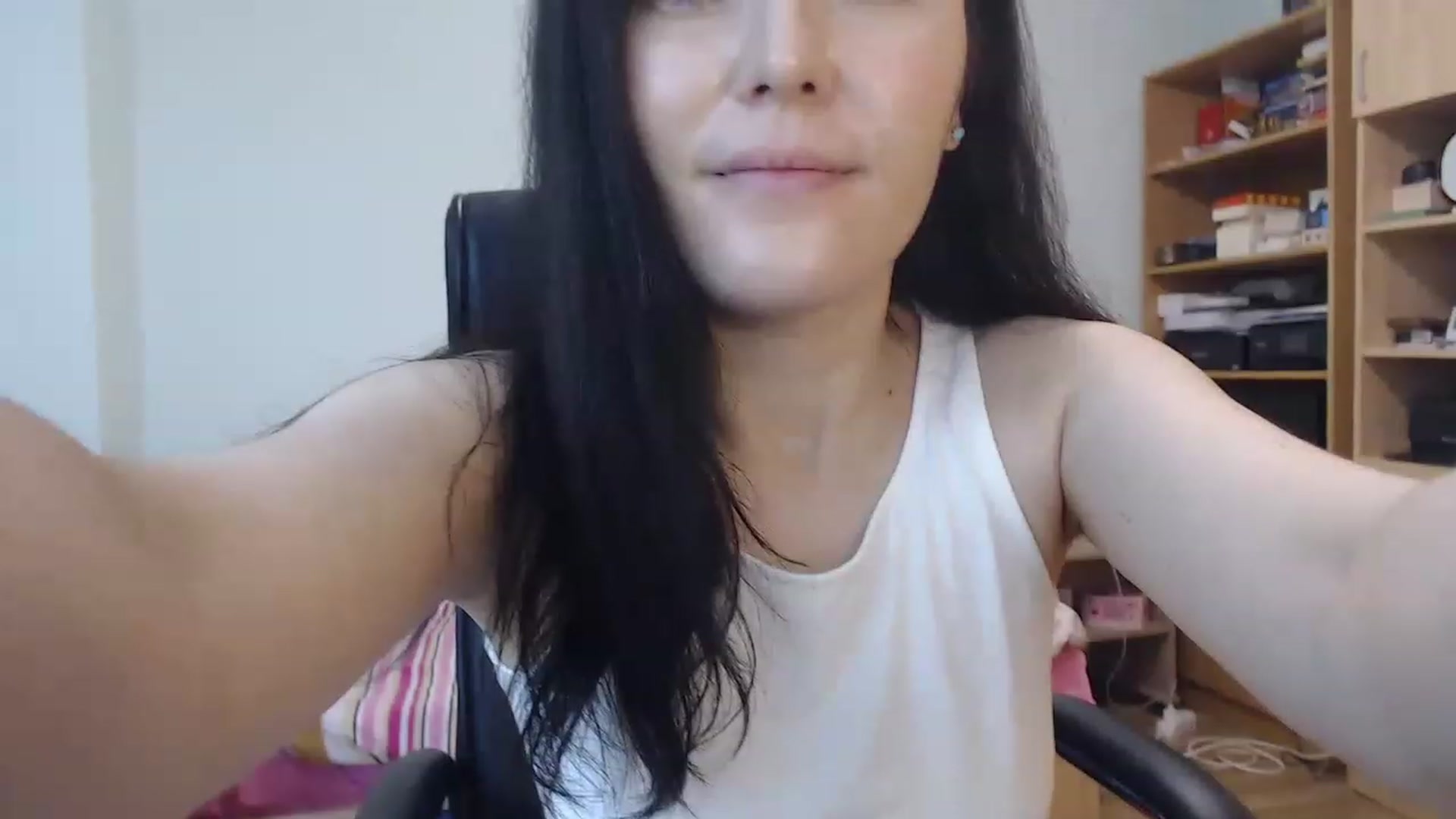 Gallery image thumbnail from TheMorrigan_'s myfreecams stream on, 12/10/2022, 22:23 image 19 of 20