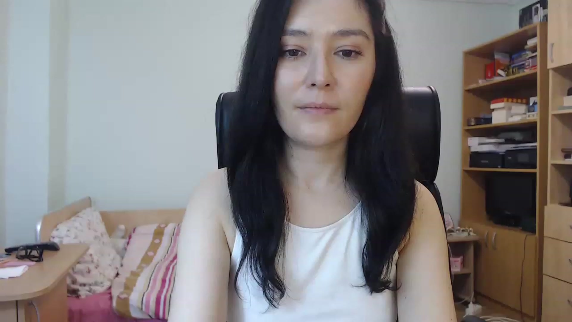 Gallery image thumbnail from TheMorrigan_'s myfreecams stream on, 12/10/2022, 22:23 image 15 of 20