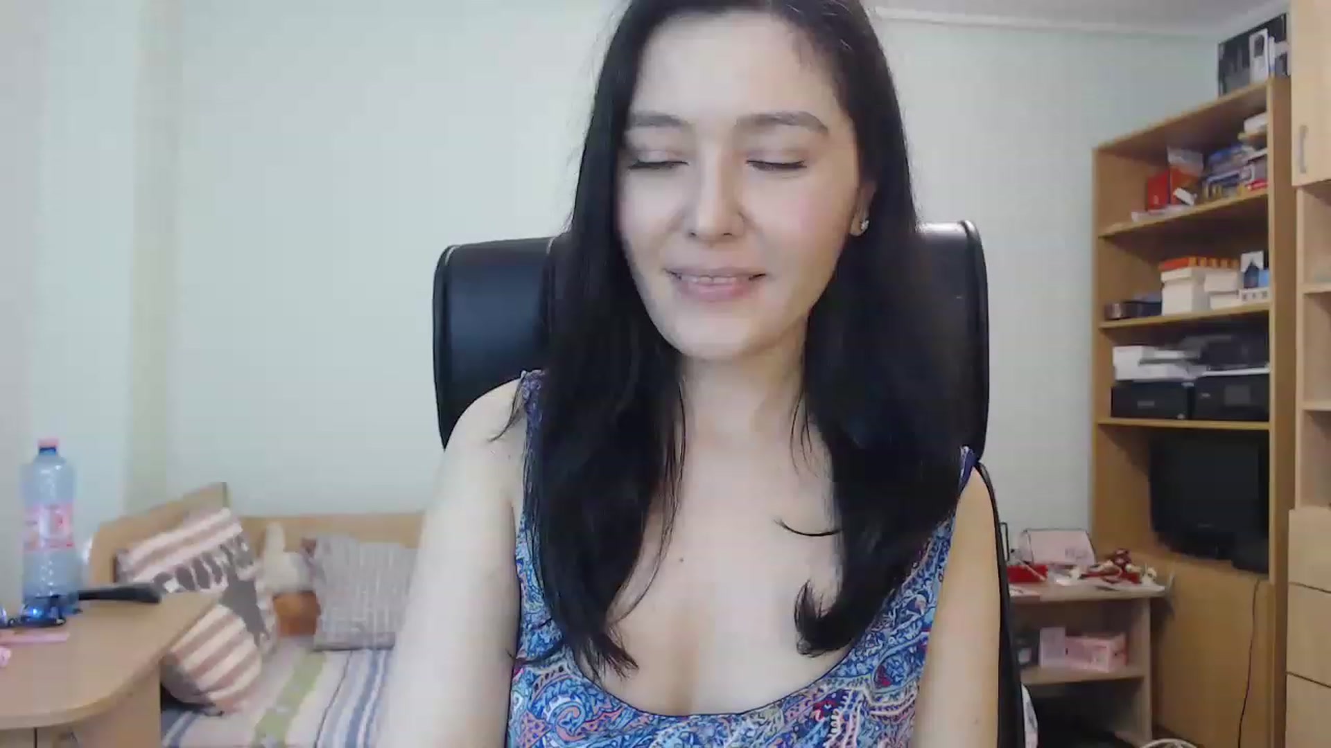 Gallery image thumbnail from TheMorrigan_'s myfreecams stream on, 12/16/2022, 22:59 image 2 of 20