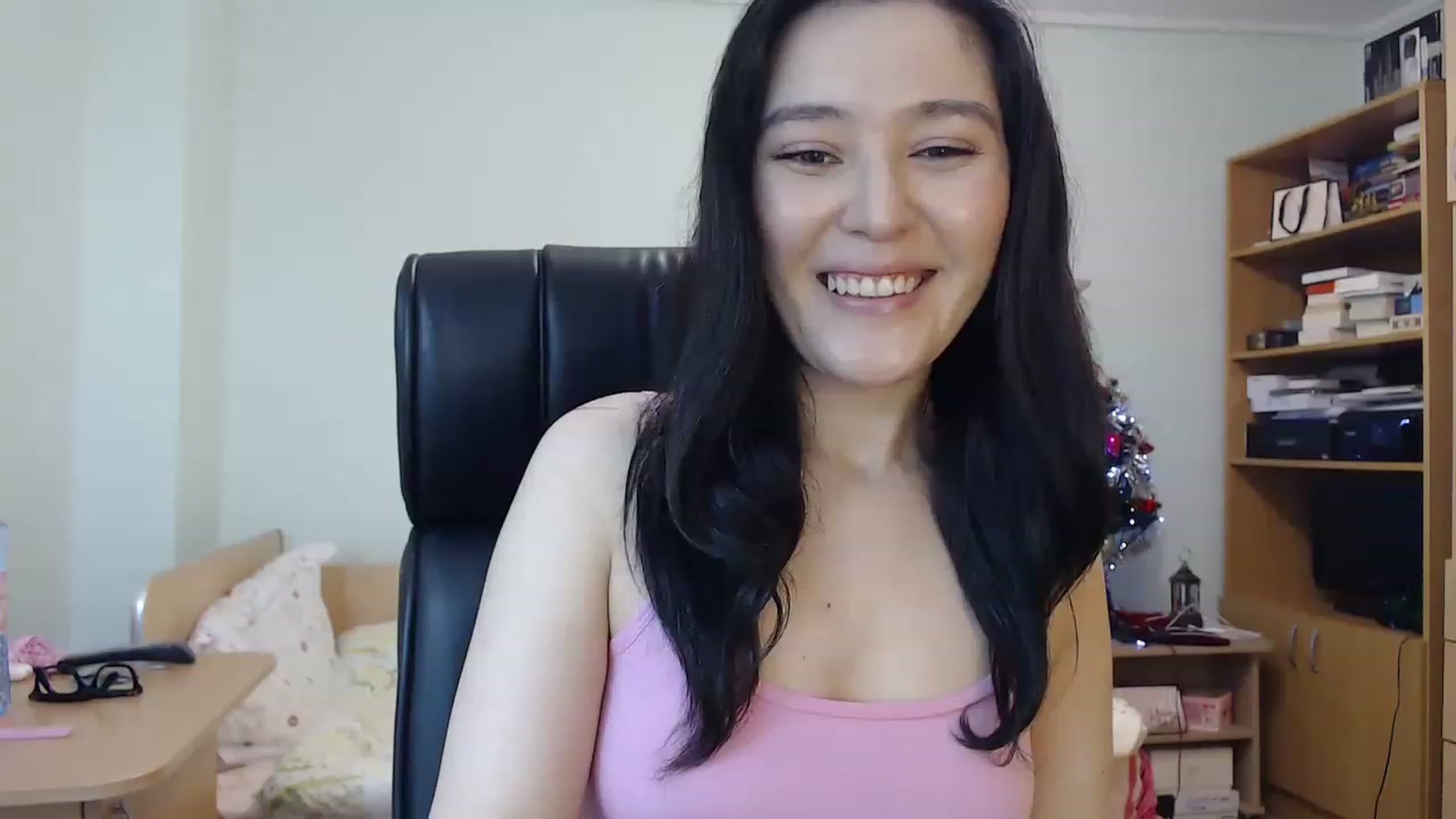 Gallery image thumbnail from TheMorrigan_'s myfreecams stream on, 01/03/2023, 21:14 image 1 of 20
