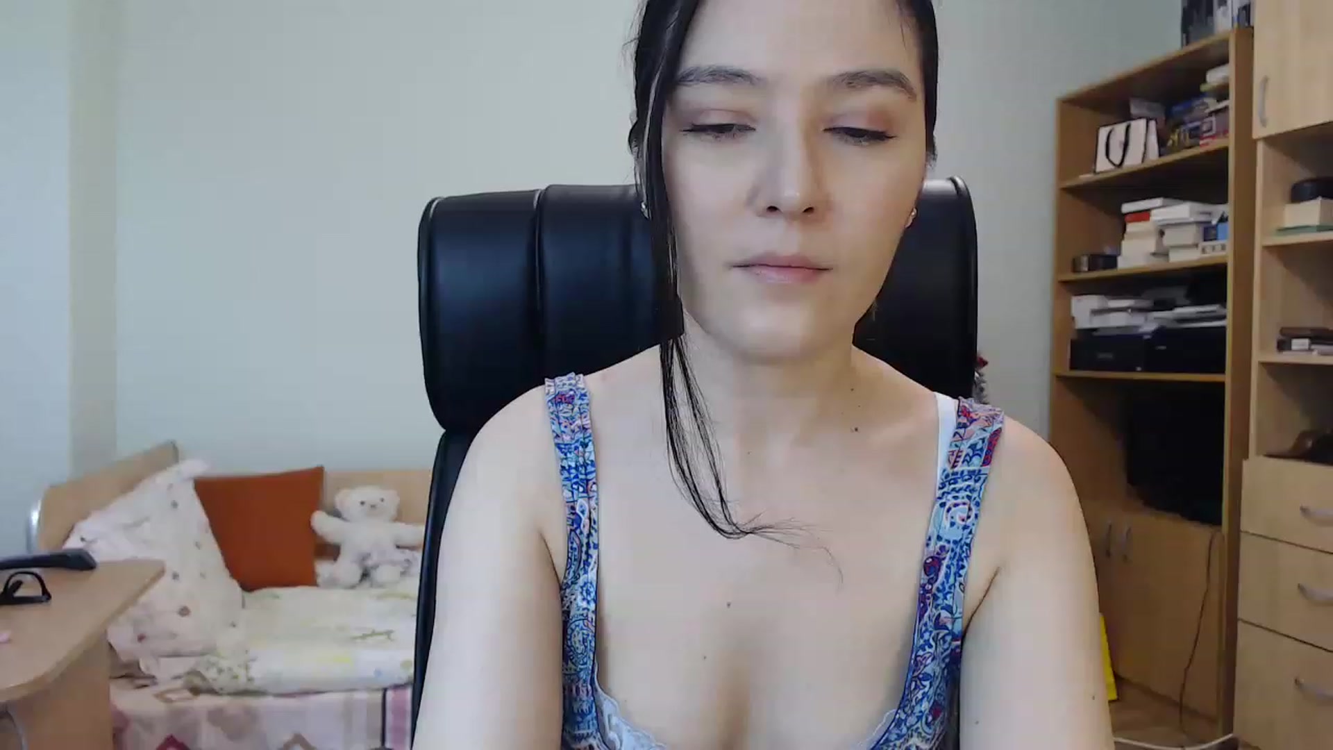 Gallery image thumbnail from TheMorrigan_'s myfreecams stream on, 01/08/2023, 21:21 image 5 of 20