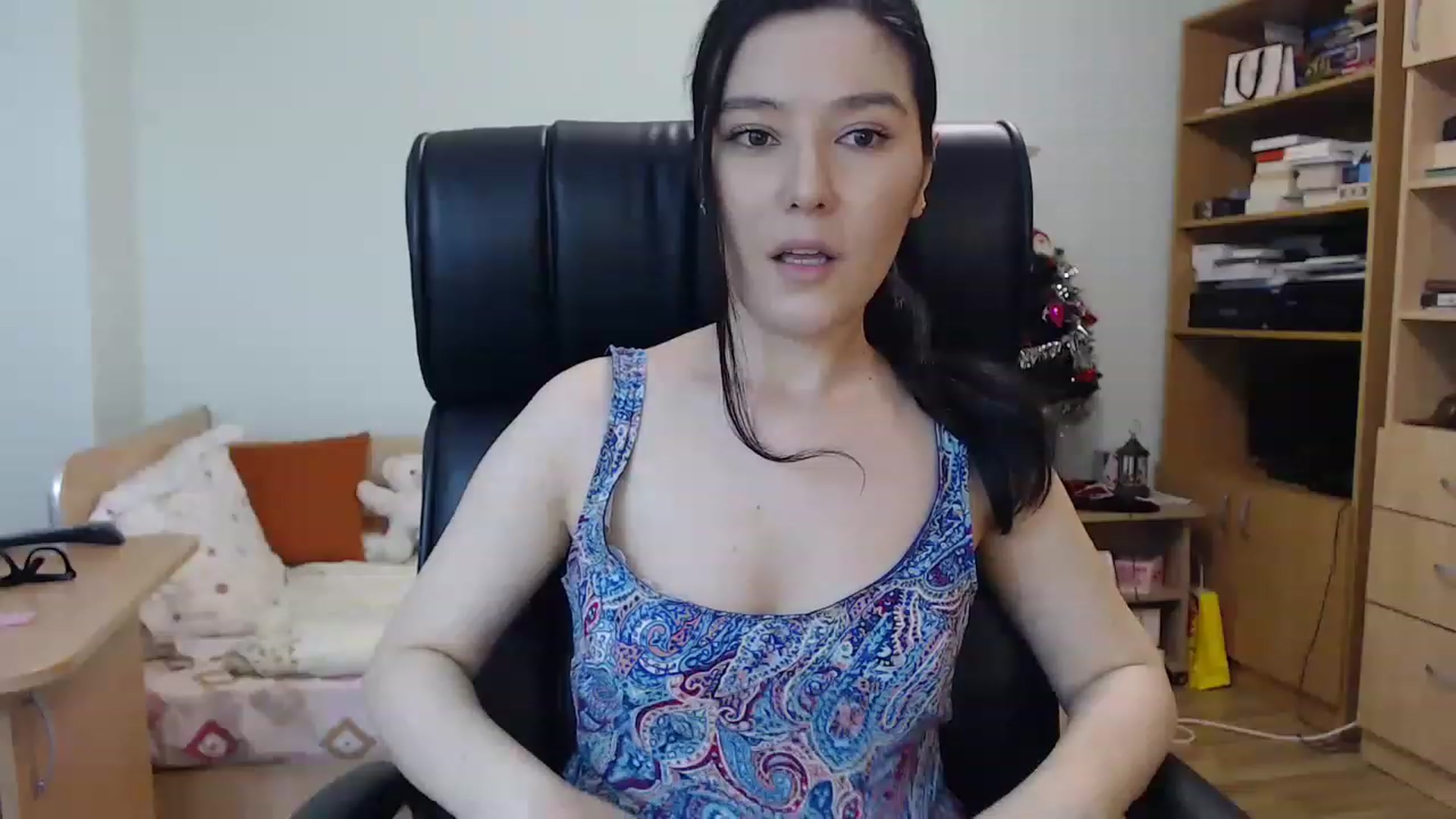 Gallery image thumbnail from TheMorrigan_'s myfreecams stream on, 01/08/2023, 21:21 image 1 of 20