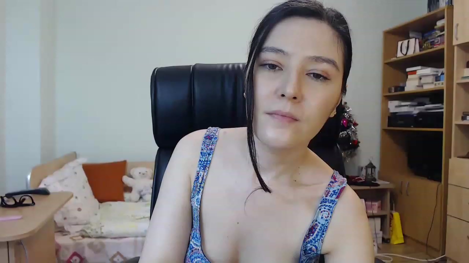 Gallery image thumbnail from TheMorrigan_'s myfreecams stream on, 01/08/2023, 22:11 image 10 of 20