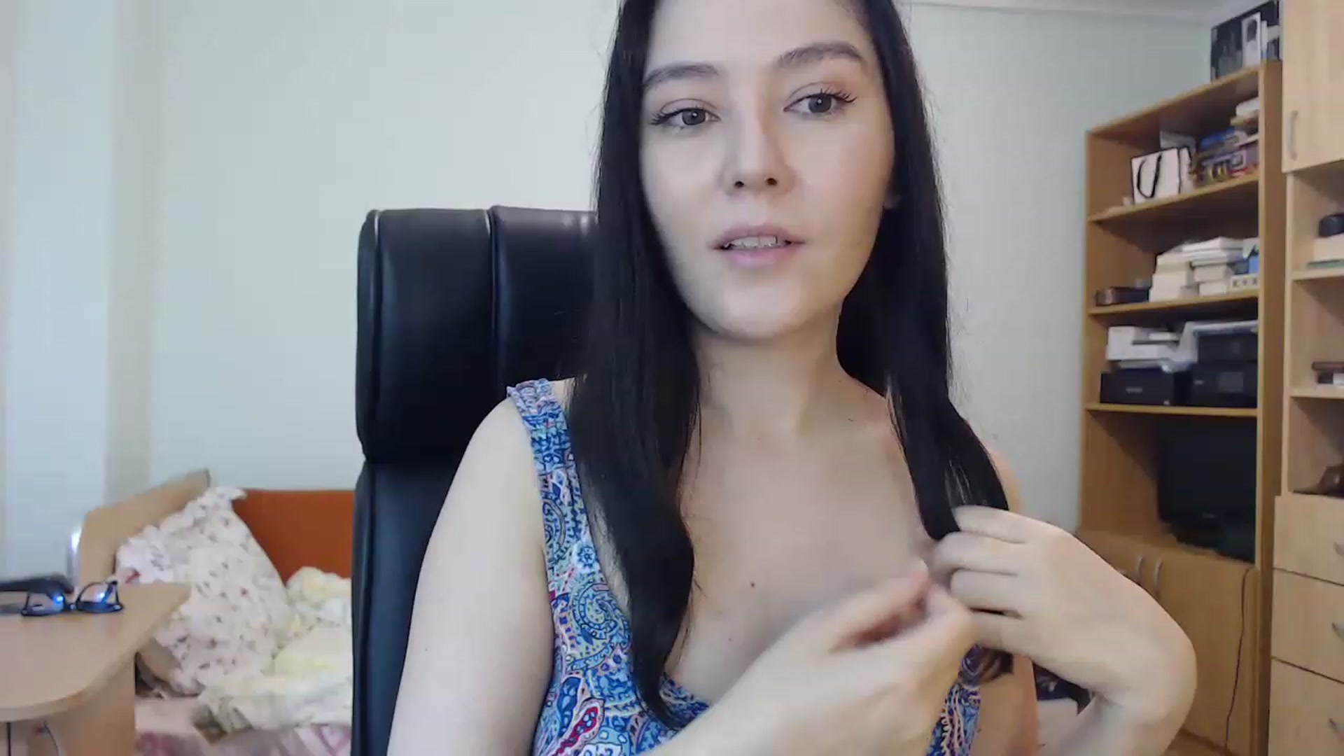 Gallery image thumbnail from TheMorrigan_'s myfreecams stream on, 02/01/2023, 20:10 image 15 of 20