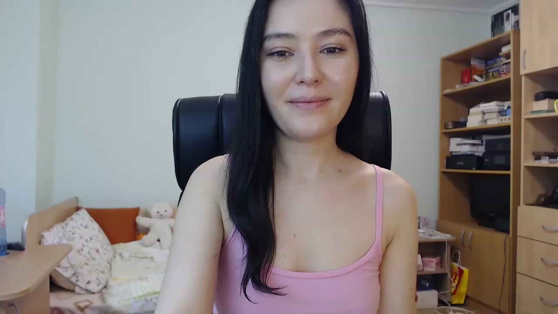 Gallery image thumbnail from TheMorrigan_'s myfreecams stream on, 02/02/2023, 19:15 image 14 of 20