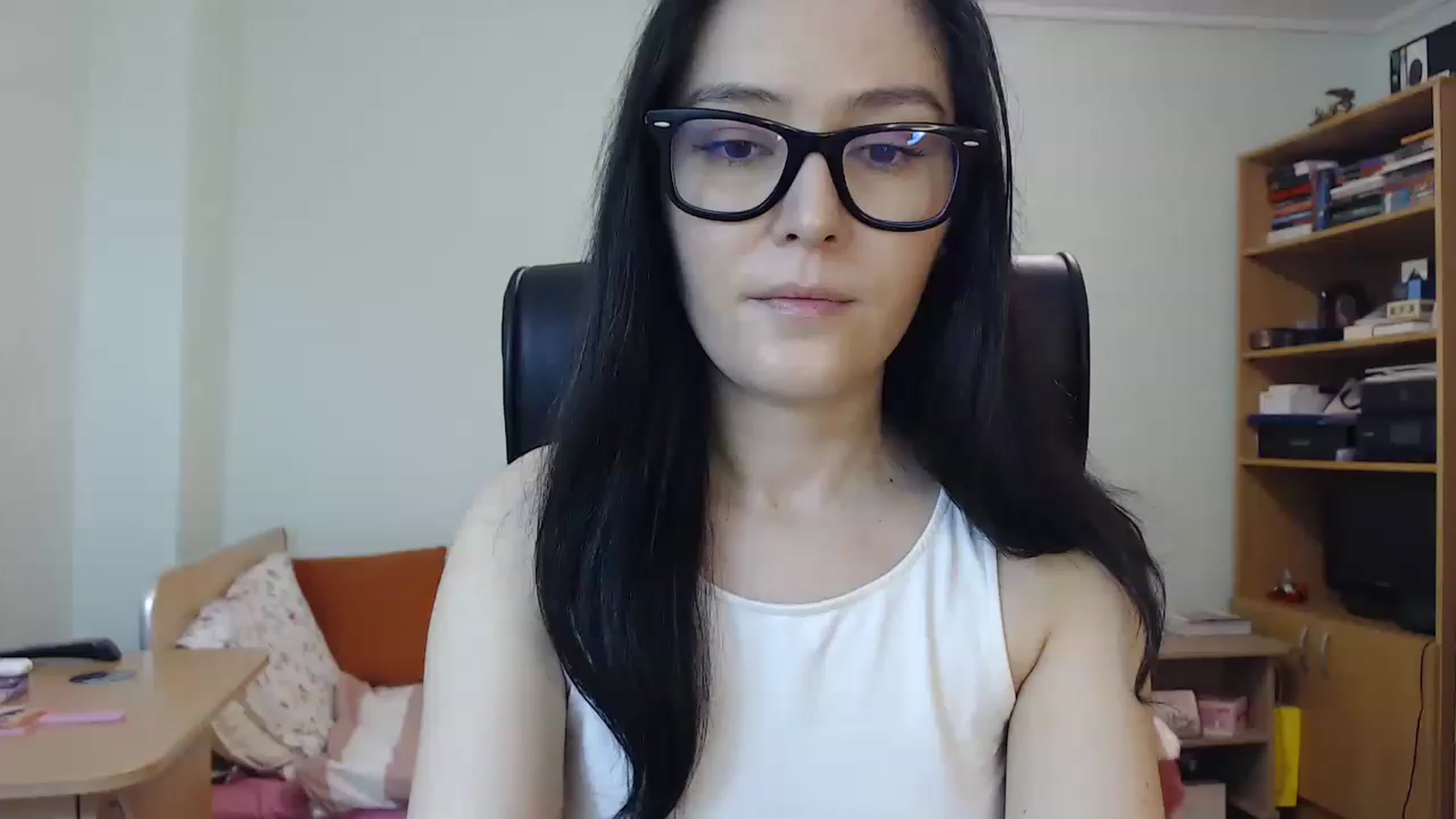 Gallery image thumbnail from TheMorrigan_'s myfreecams stream on, 02/19/2023, 21:21 image 6 of 20
