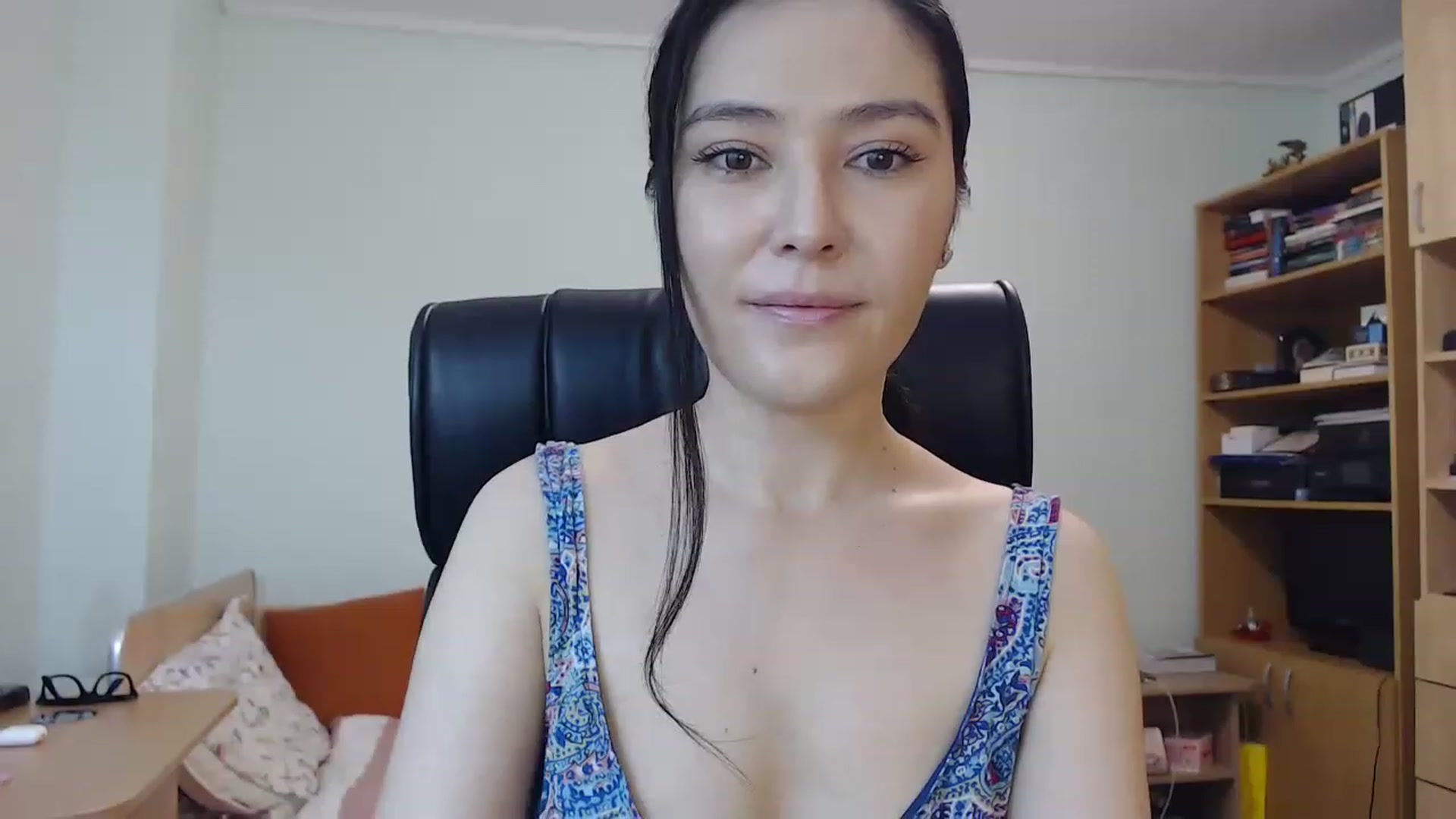 Gallery image thumbnail from TheMorrigan_'s myfreecams stream on, 02/23/2023, 20:42 image 2 of 20