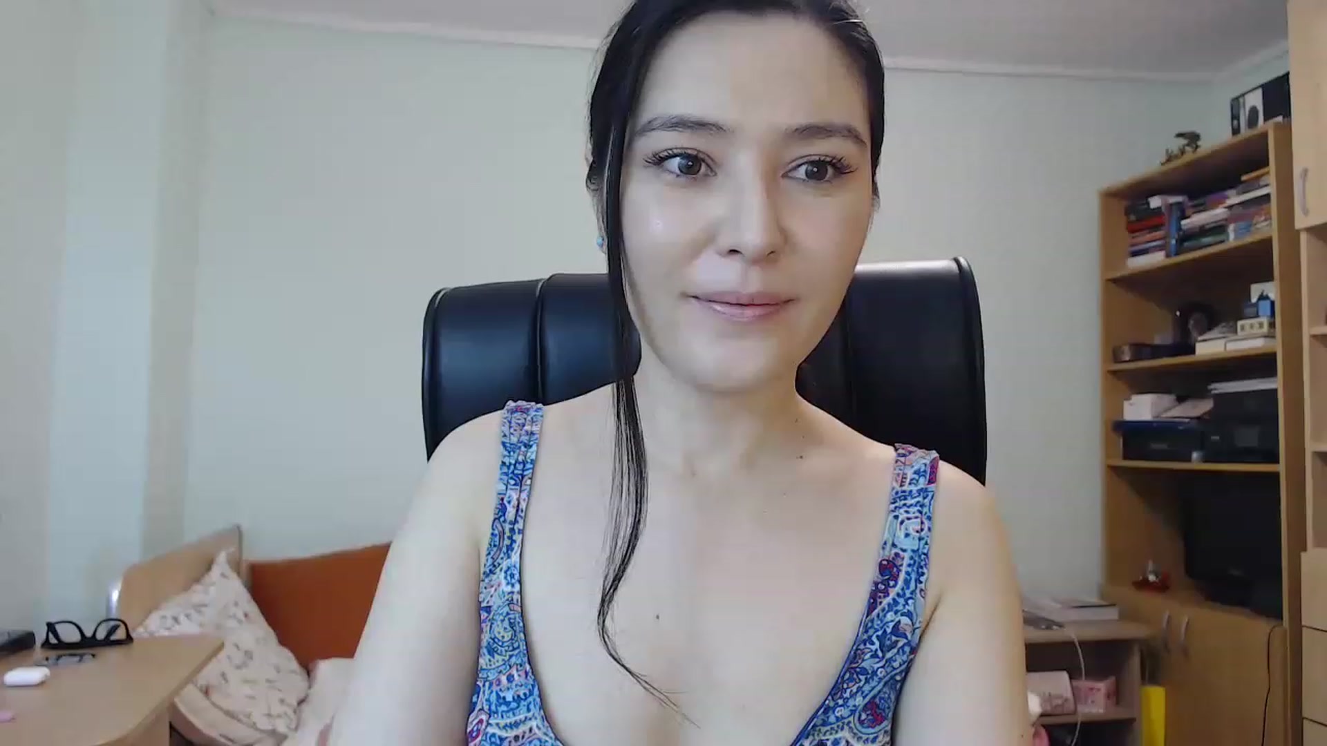 Gallery image thumbnail from TheMorrigan_'s myfreecams stream on, 02/23/2023, 20:42 image 1 of 20