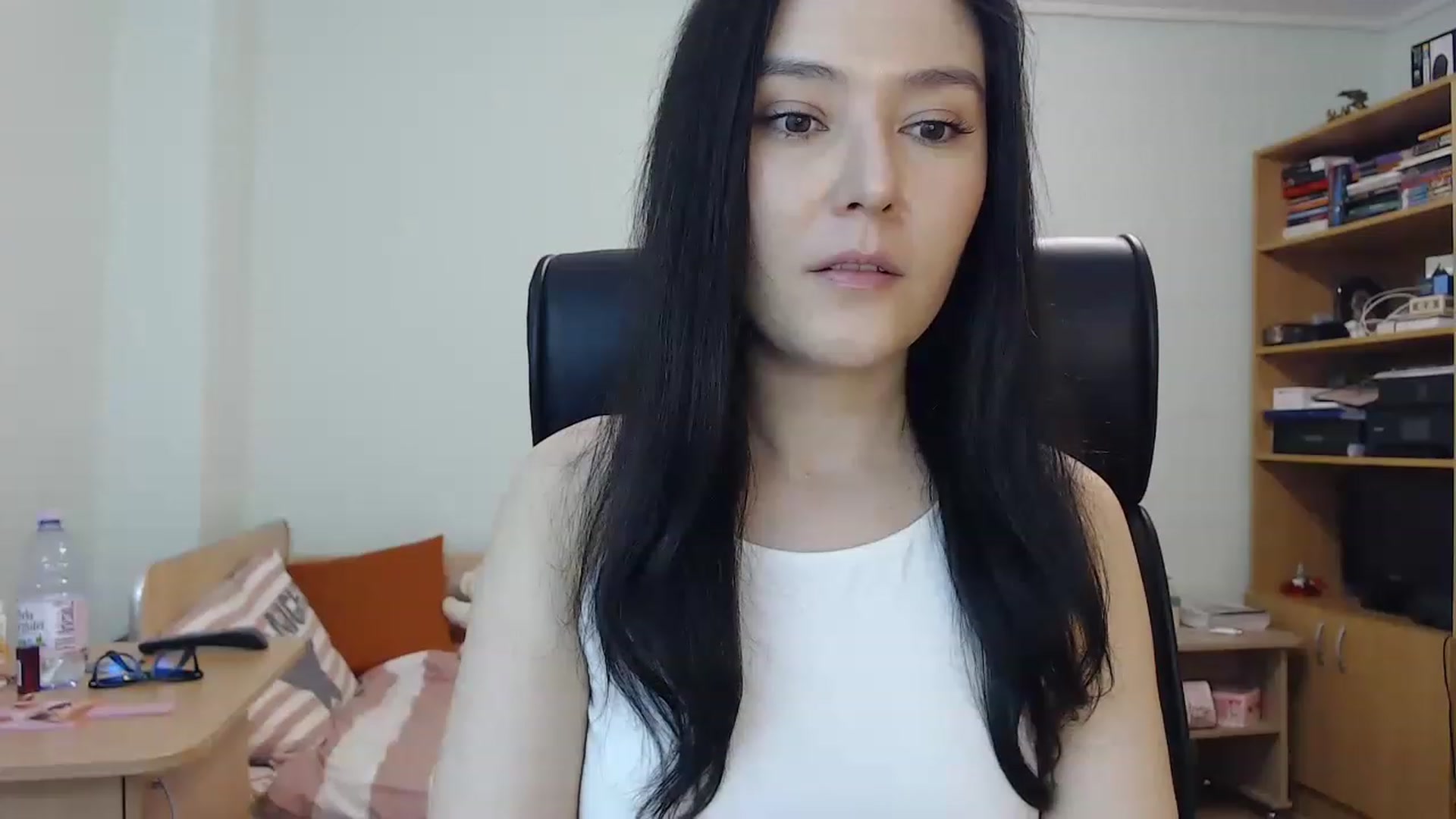 Gallery image thumbnail from TheMorrigan_'s myfreecams stream on, 03/09/2023, 21:20 image 2 of 20