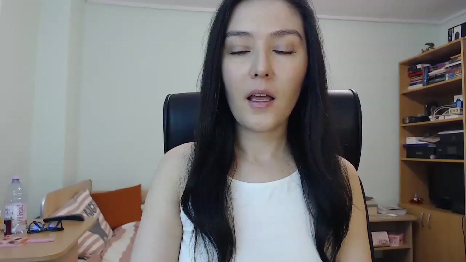 Gallery image thumbnail from TheMorrigan_'s myfreecams stream on, 03/09/2023, 21:20 image 1 of 20