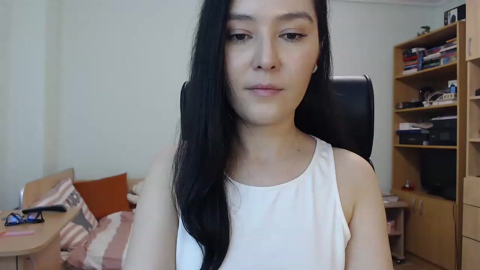 Gallery image thumbnail from TheMorrigan_'s myfreecams stream on, 03/09/2023, 21:20 image 19 of 20