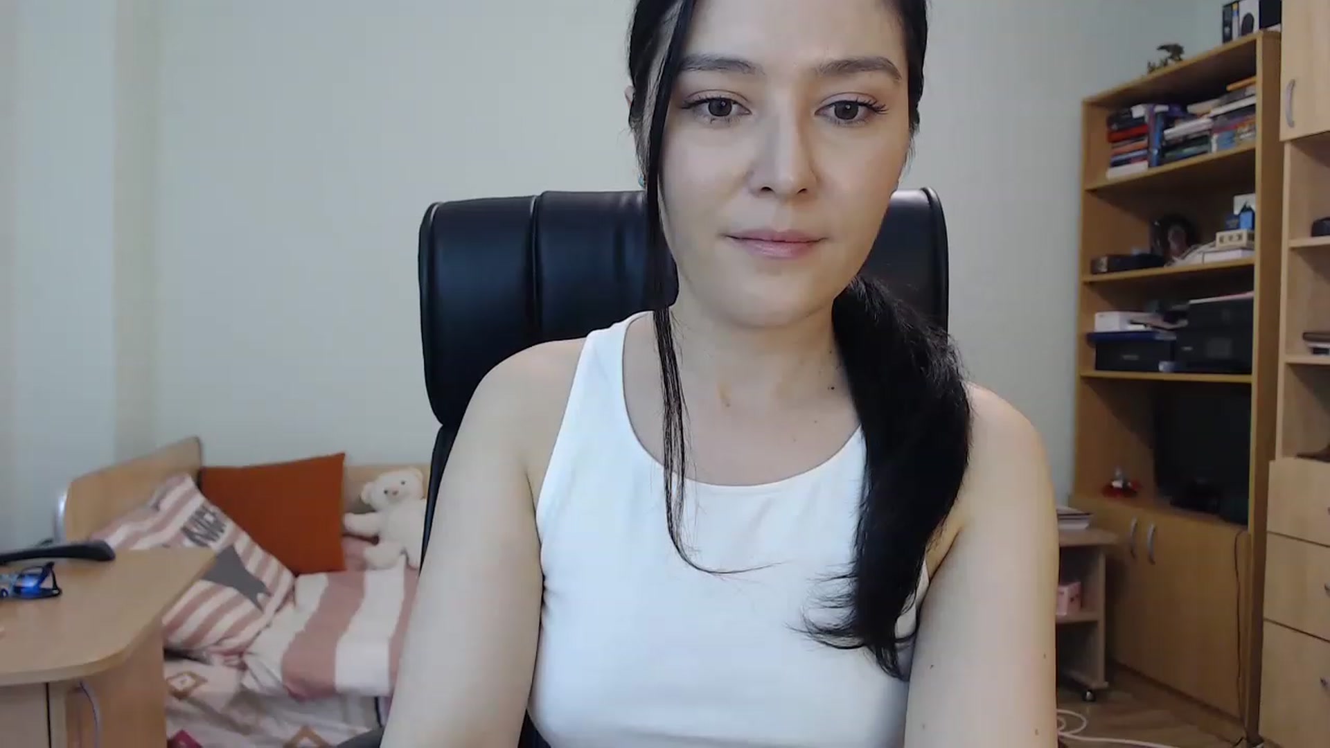Gallery image thumbnail from TheMorrigan_'s myfreecams stream on, 03/14/2023, 20:22 image 7 of 20