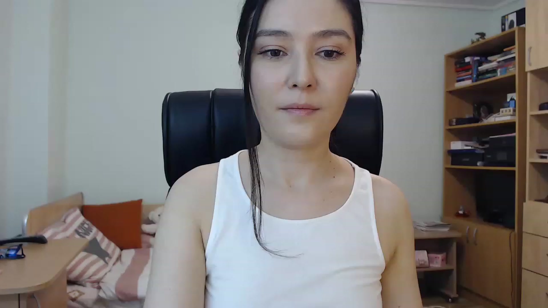 Gallery image thumbnail from TheMorrigan_'s myfreecams stream on, 03/14/2023, 20:22 image 2 of 20