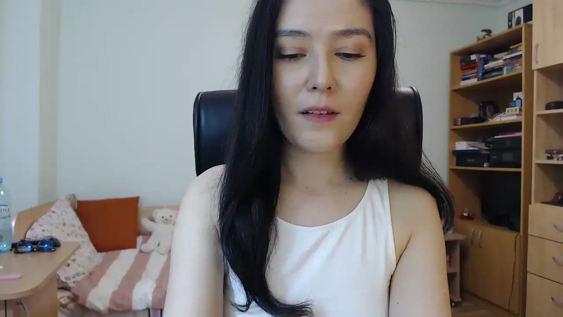 Gallery image thumbnail from TheMorrigan_'s myfreecams stream on, 03/23/2023, 22:31 image 5 of 20