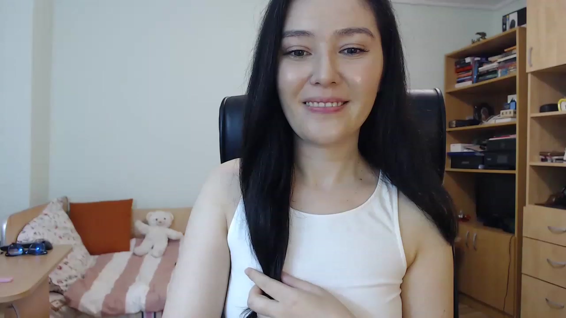 Gallery image thumbnail from TheMorrigan_'s myfreecams stream on, 03/23/2023, 22:31 image 19 of 20
