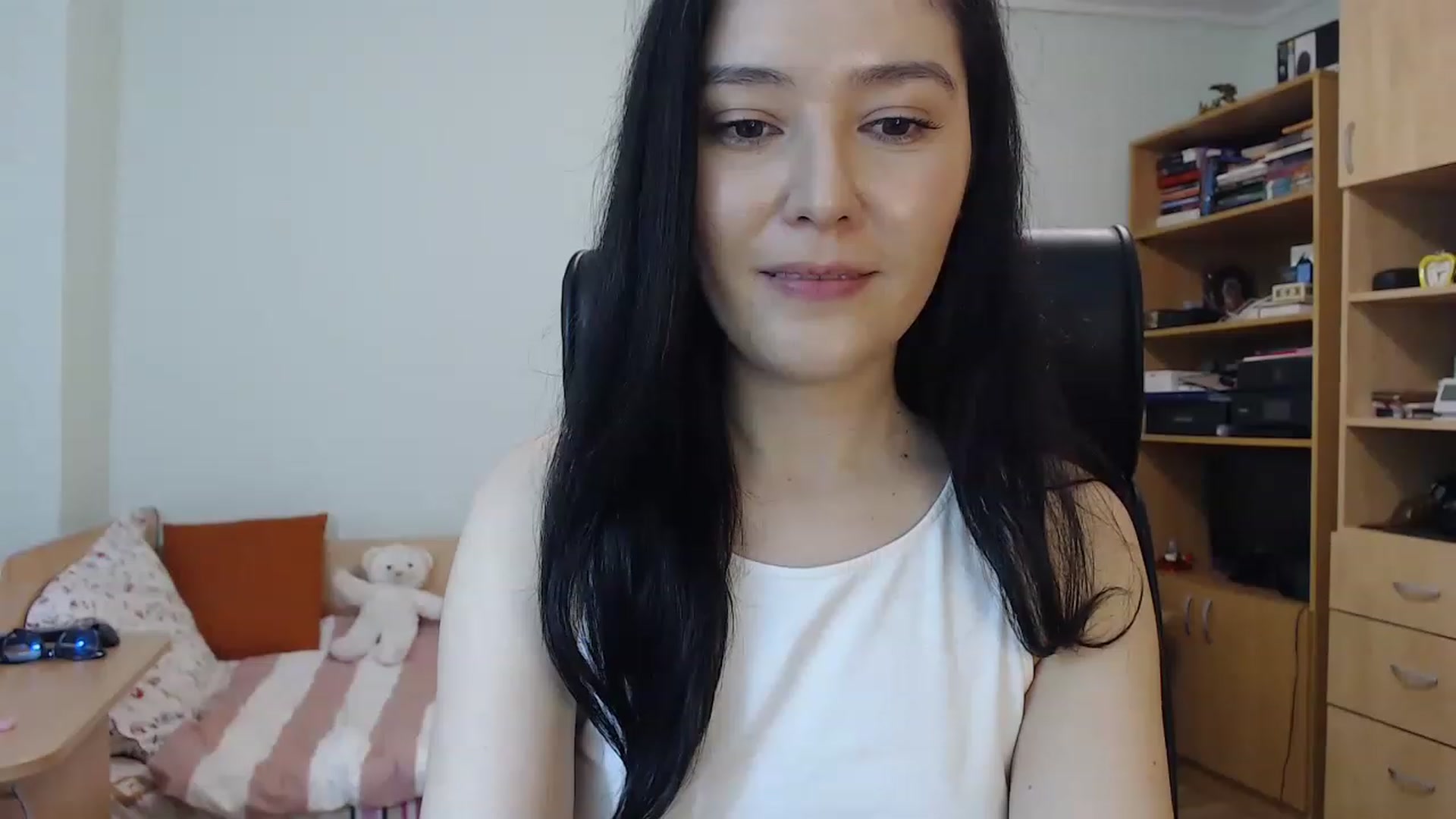 Gallery image thumbnail from TheMorrigan_'s myfreecams stream on, 03/23/2023, 22:31 image 16 of 20