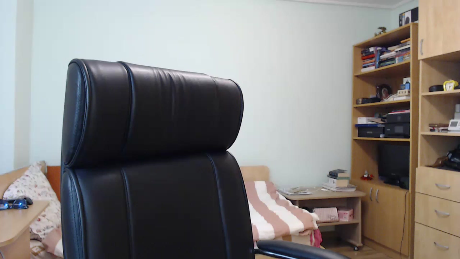 Gallery image thumbnail from TheMorrigan_'s myfreecams stream on, 03/23/2023, 22:31 image 18 of 20