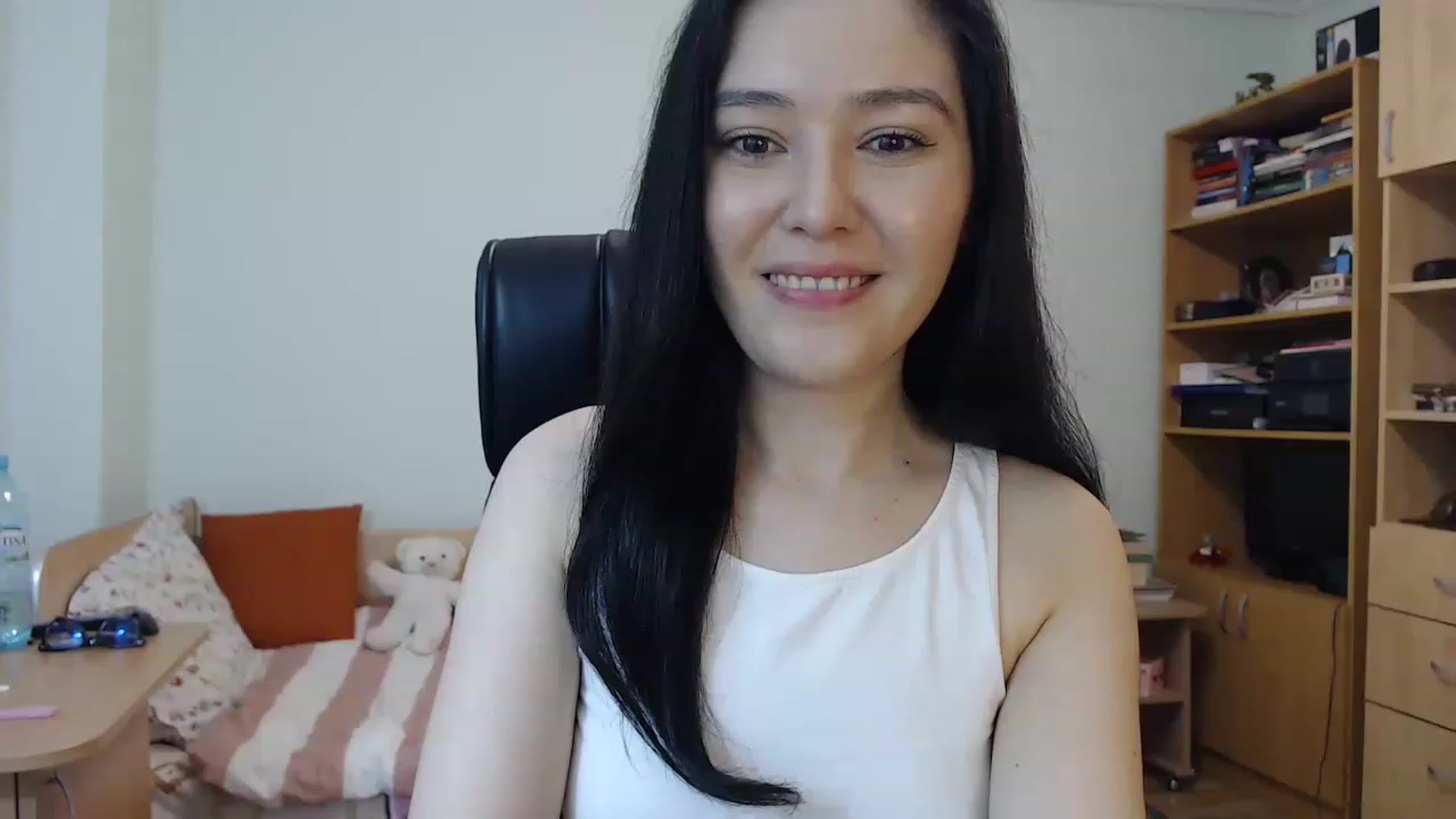 Gallery image thumbnail from TheMorrigan_'s myfreecams stream on, 03/23/2023, 22:31 image 1 of 20