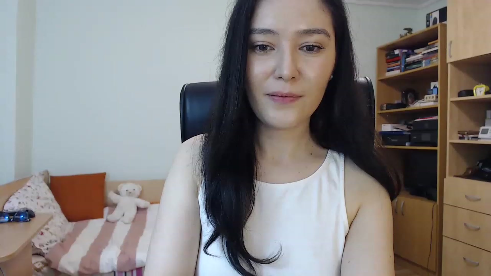 Gallery image thumbnail from TheMorrigan_'s myfreecams stream on, 03/23/2023, 22:31 image 17 of 20