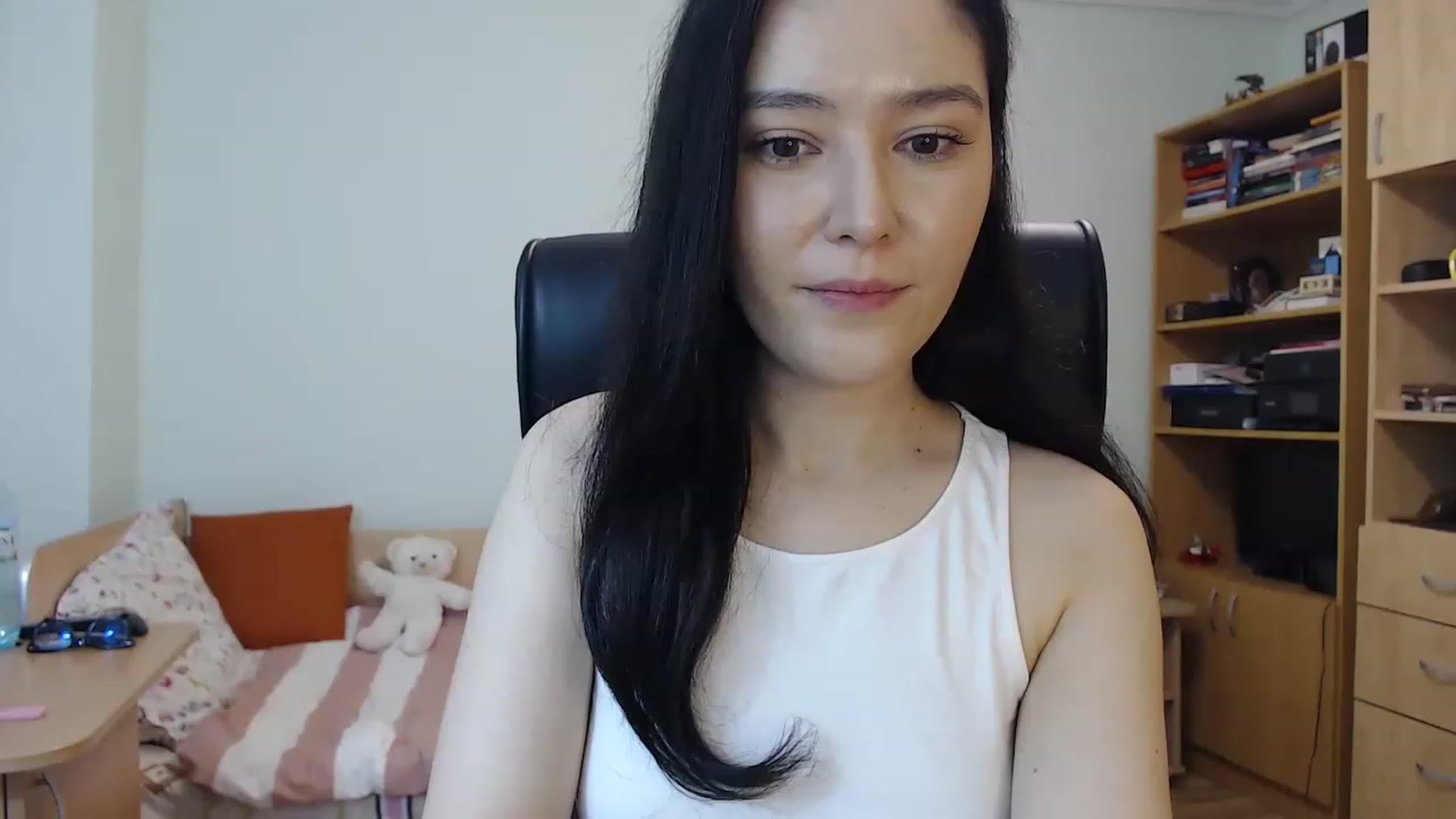 Gallery image thumbnail from TheMorrigan_'s myfreecams stream on, 03/23/2023, 22:31 image 7 of 20