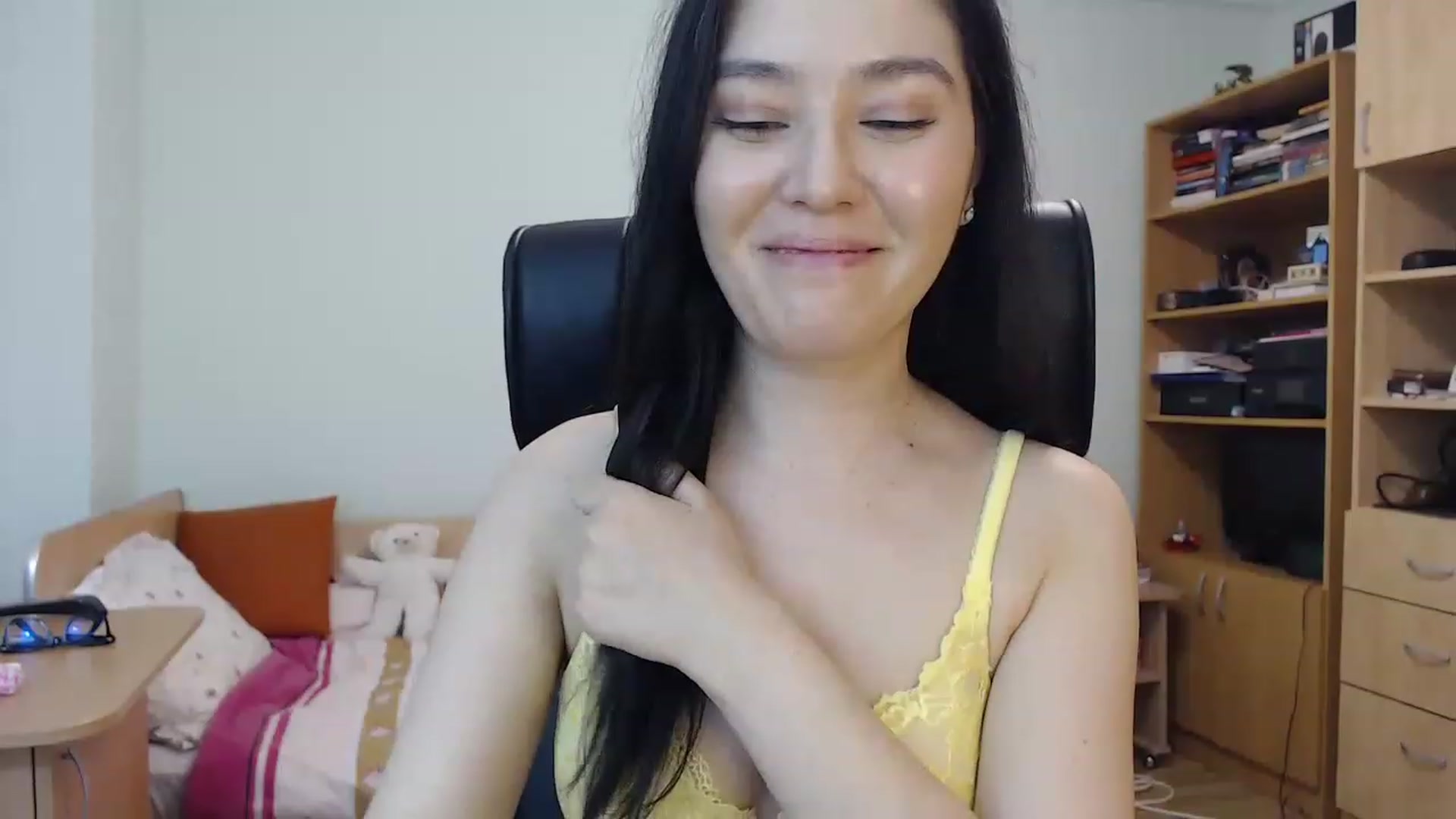 Gallery image thumbnail from TheMorrigan_'s myfreecams stream on, 03/30/2023, 21:05 image 6 of 20