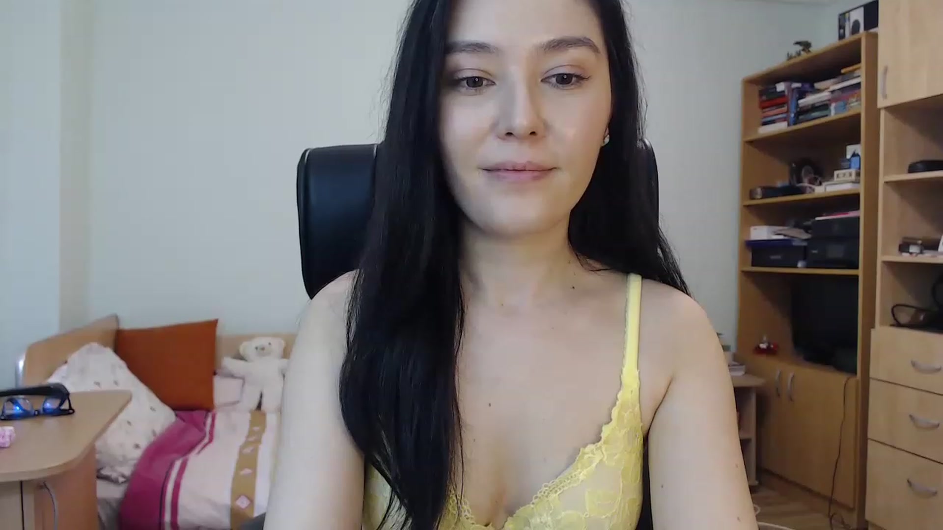 Gallery image thumbnail from TheMorrigan_'s myfreecams stream on, 03/30/2023, 21:05 image 4 of 20