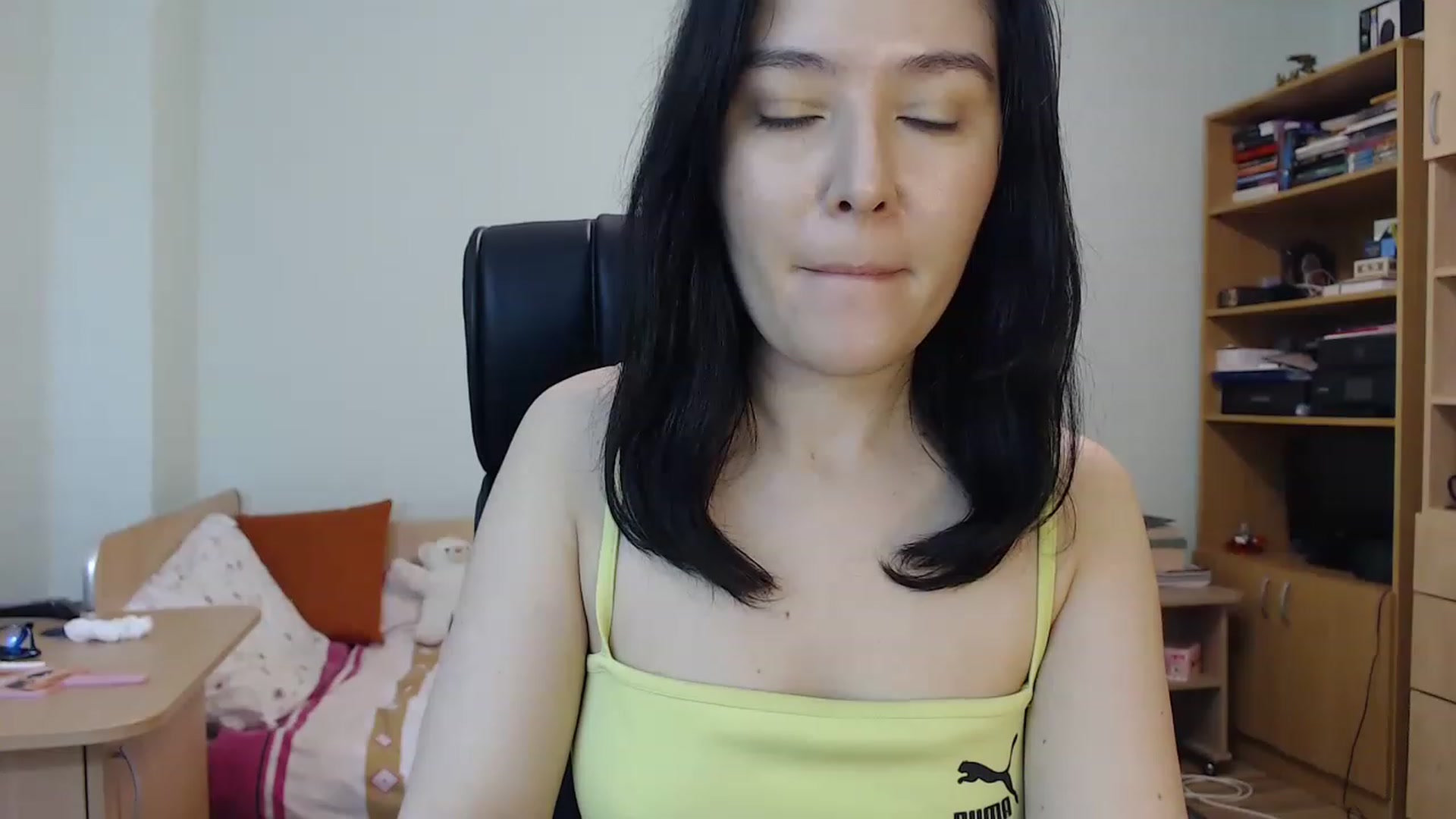Gallery image thumbnail from TheMorrigan_'s myfreecams stream on, 04/07/2023, 21:21 image 17 of 20