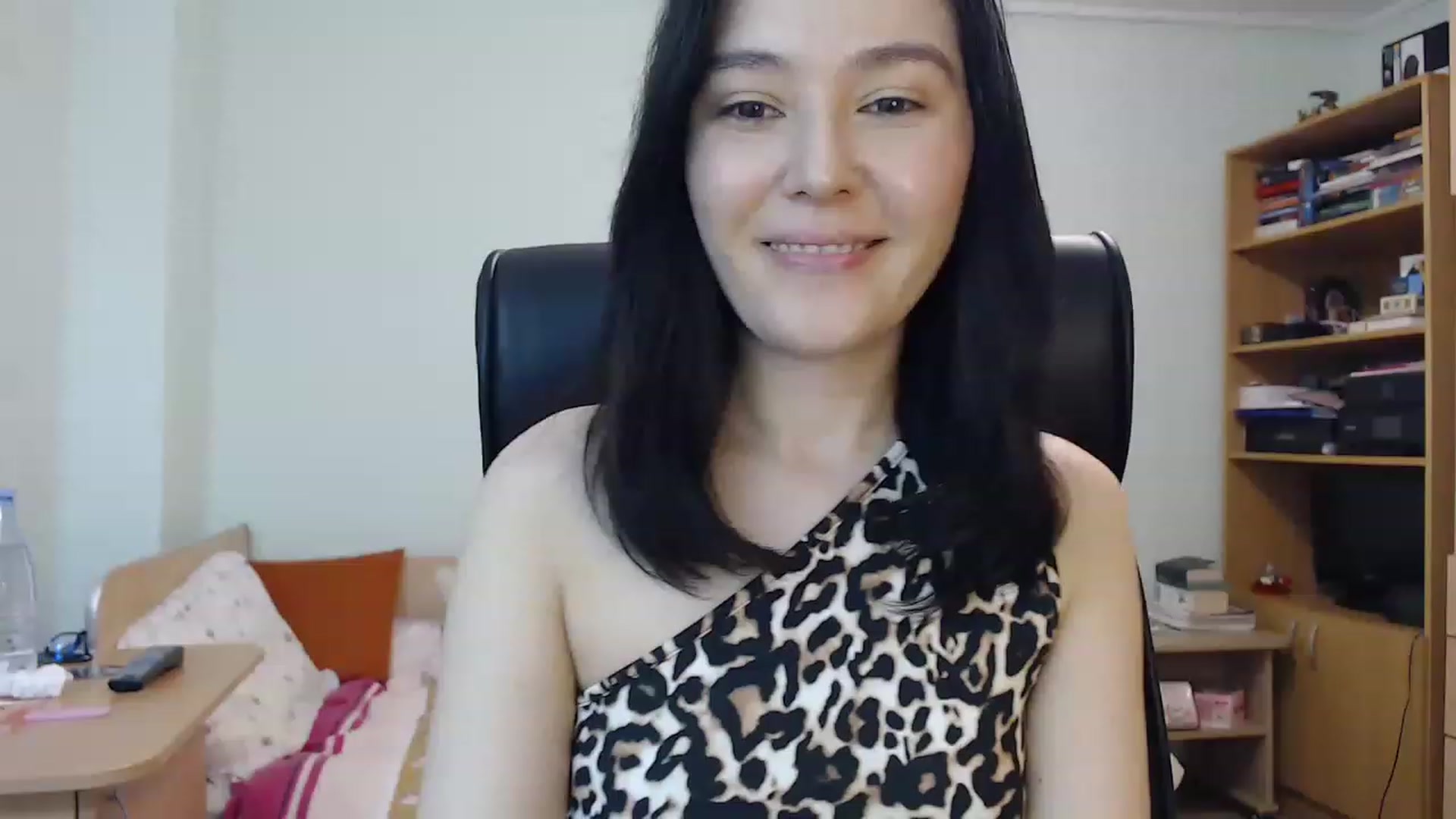 Gallery image thumbnail from TheMorrigan_'s myfreecams stream on, 04/08/2023, 20:16 image 3 of 20