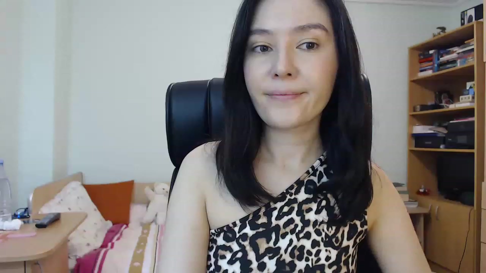 Gallery image thumbnail from TheMorrigan_'s myfreecams stream on, 04/08/2023, 20:16 image 13 of 20