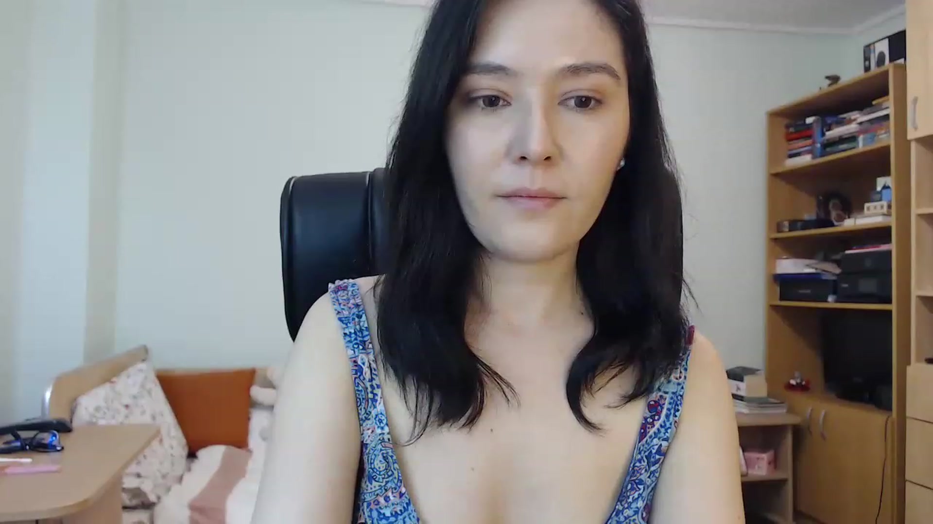 Gallery image thumbnail from TheMorrigan_'s myfreecams stream on, 04/12/2023, 19:54 image 16 of 20