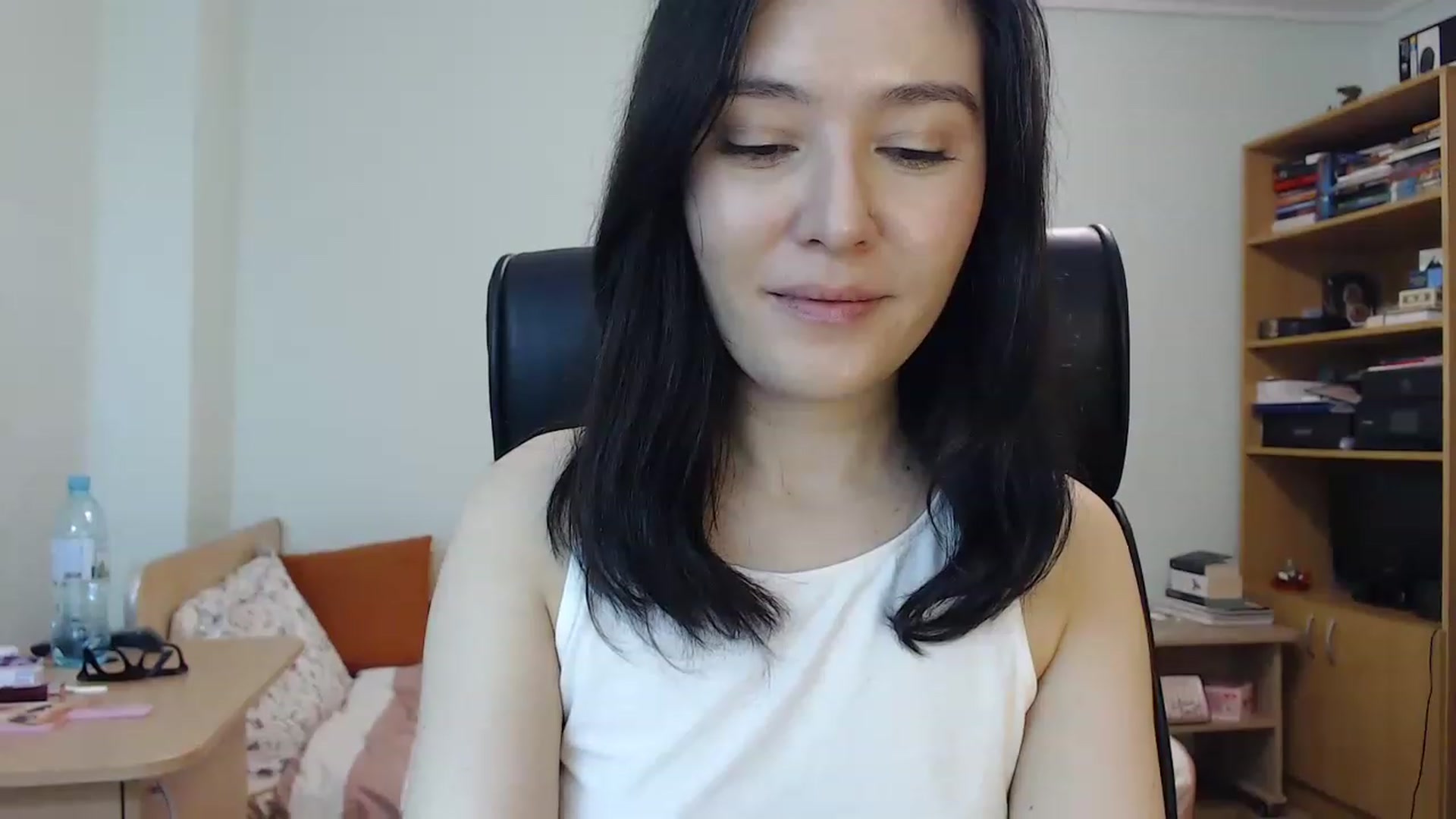 Gallery image thumbnail from TheMorrigan_'s myfreecams stream on, 04/13/2023, 20:17 image 9 of 20
