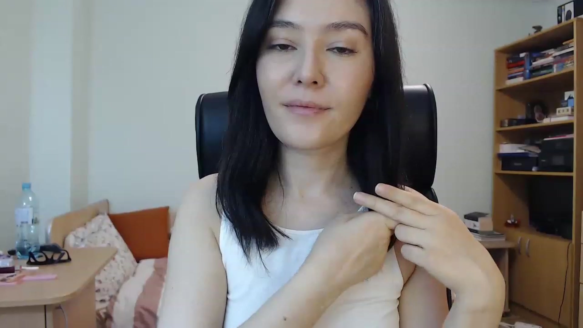 Gallery image thumbnail from TheMorrigan_'s myfreecams stream on, 04/13/2023, 20:17 image 15 of 20