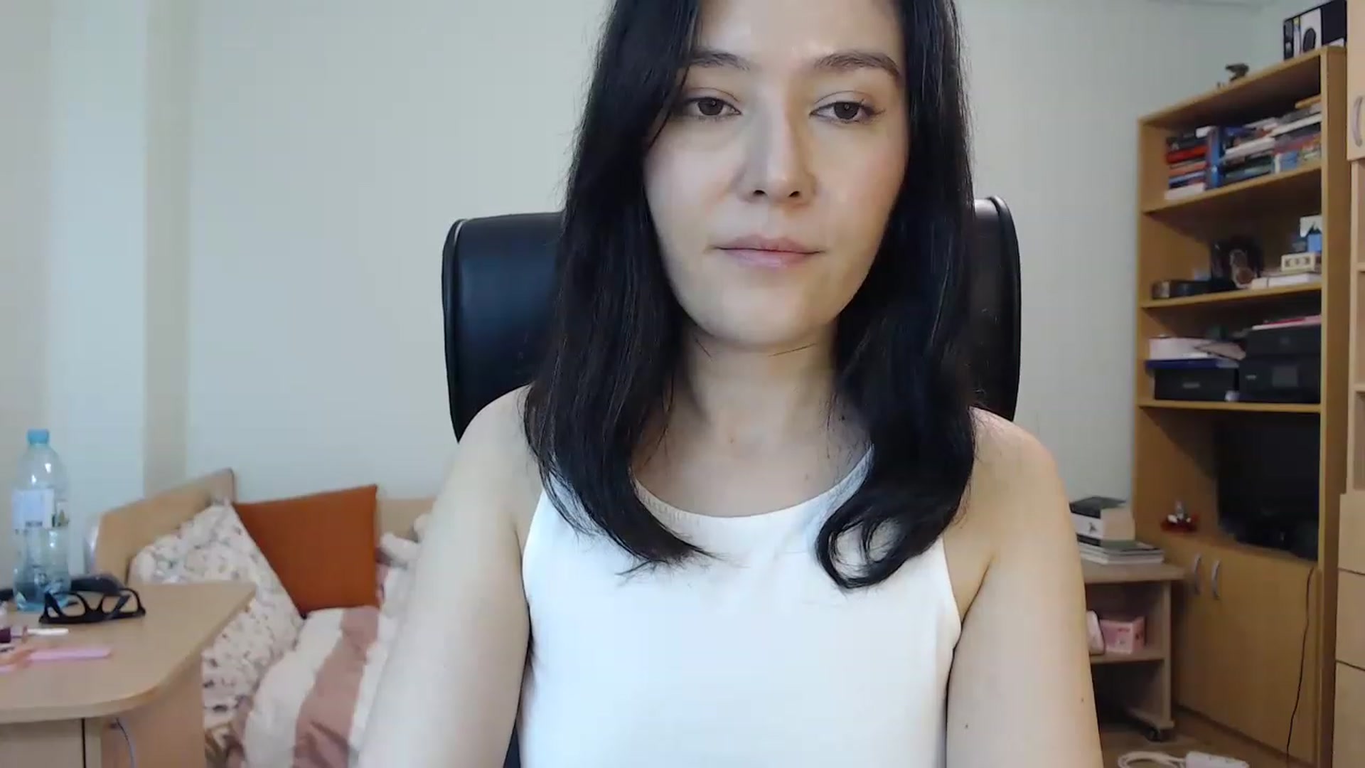 Gallery image thumbnail from TheMorrigan_'s myfreecams stream on, 04/13/2023, 20:17 image 19 of 20