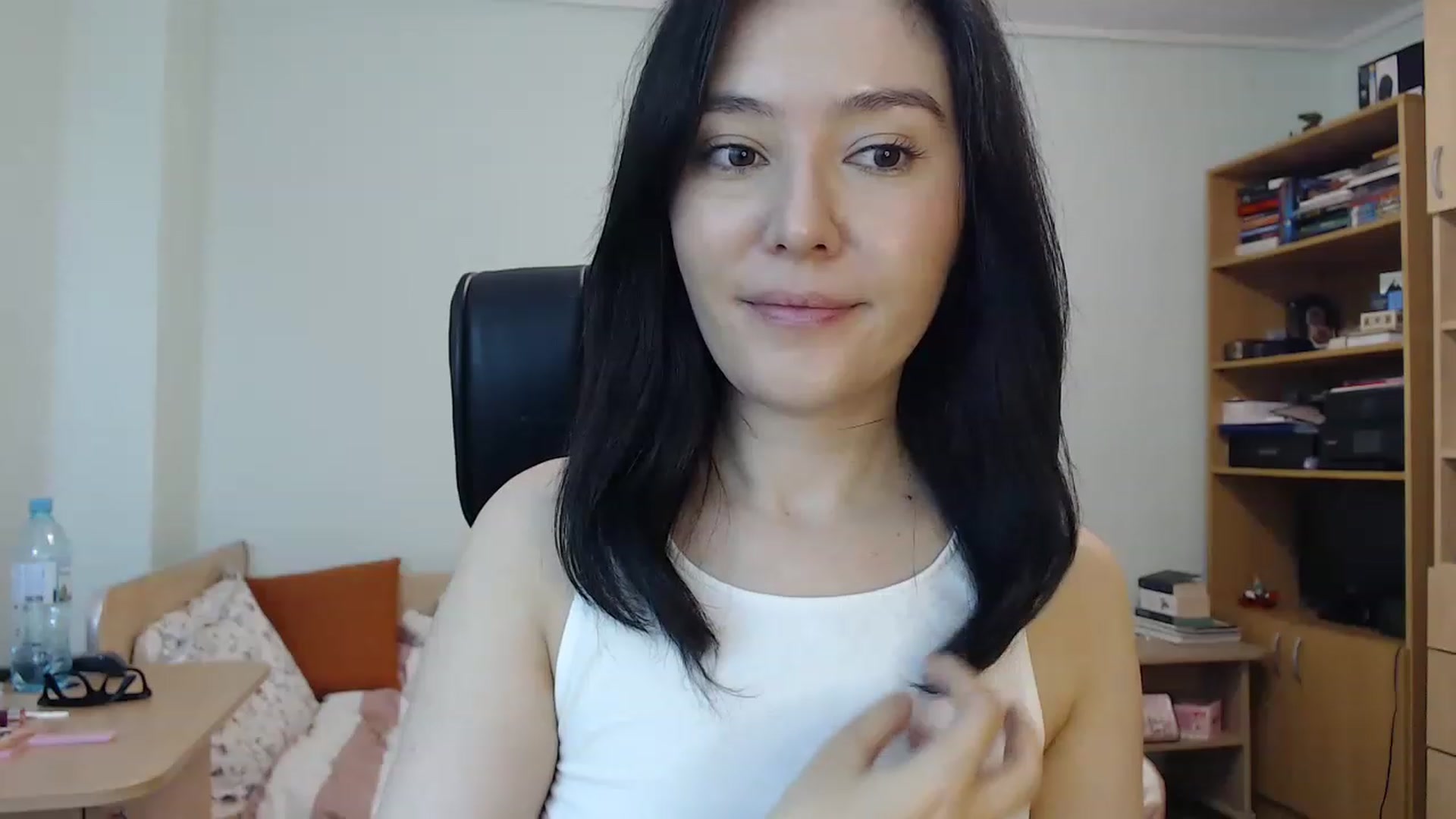 Gallery image thumbnail from TheMorrigan_'s myfreecams stream on, 04/13/2023, 20:17 image 20 of 20