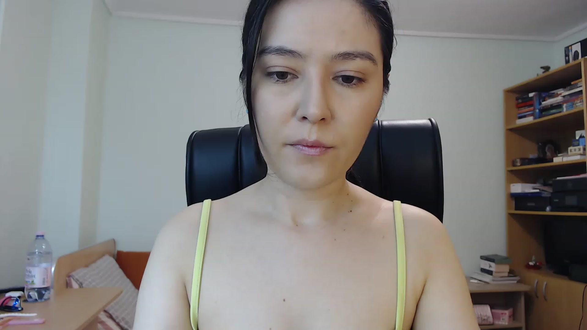 Gallery image thumbnail from TheMorrigan_'s myfreecams stream on, 05/03/2023, 19:16 image 3 of 20