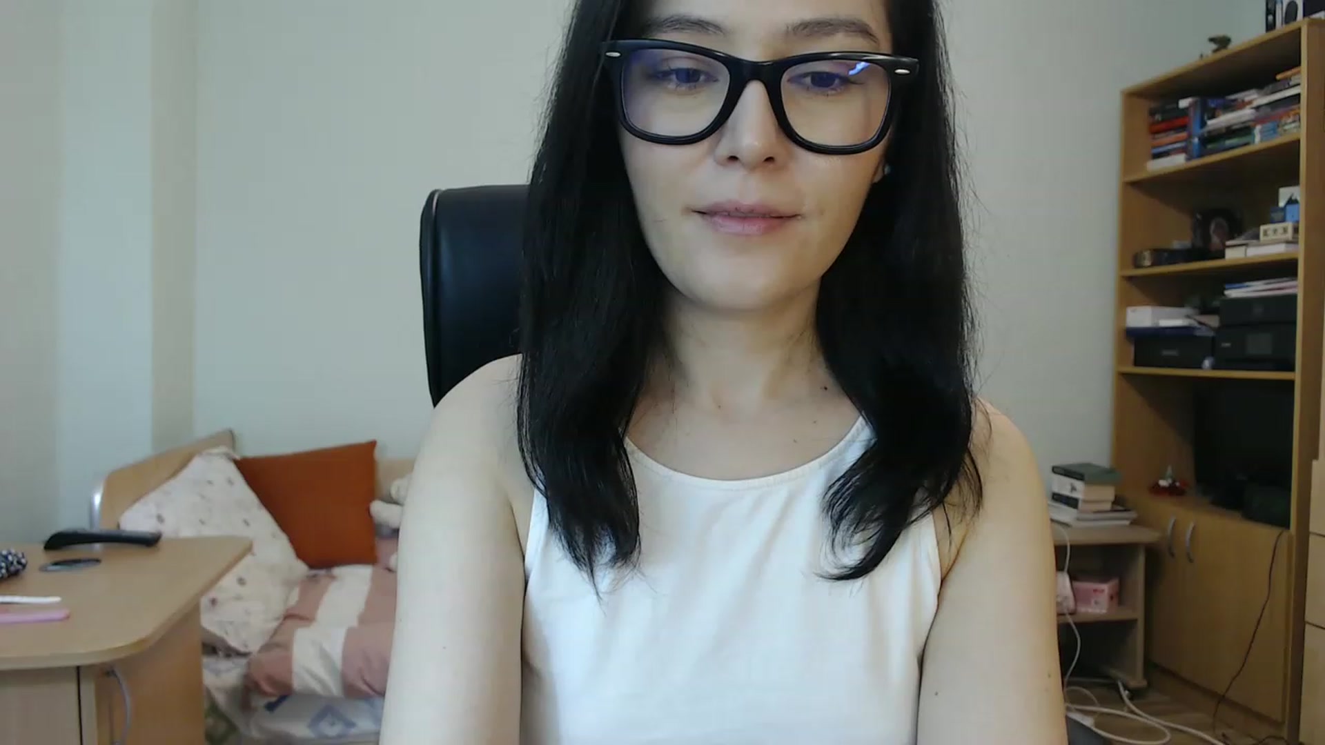 Gallery image thumbnail from TheMorrigan_'s myfreecams stream on, 05/11/2023, 19:30 image 8 of 20