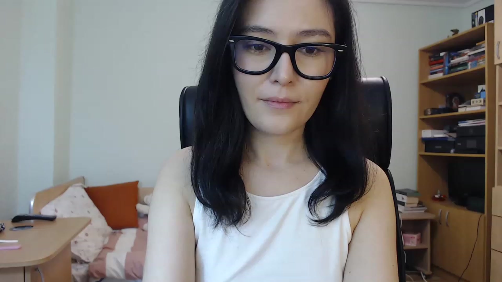 Gallery image thumbnail from TheMorrigan_'s myfreecams stream on, 05/11/2023, 19:30 image 13 of 20