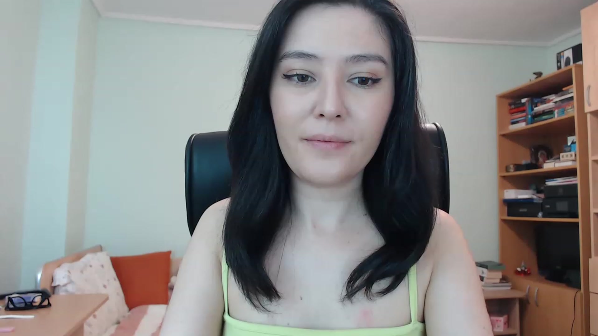 Gallery image thumbnail from TheMorrigan_'s myfreecams stream on, 05/13/2023, 21:02 image 2 of 20
