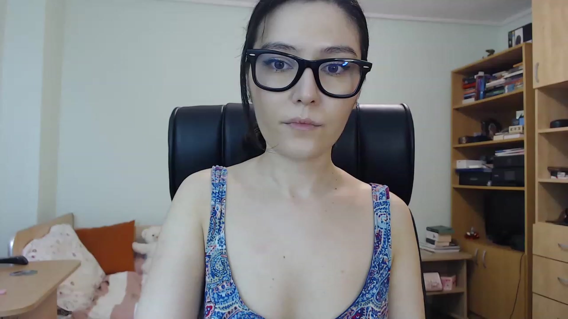 Gallery image thumbnail from TheMorrigan_'s myfreecams stream on, 05/17/2023, 19:17 image 19 of 20