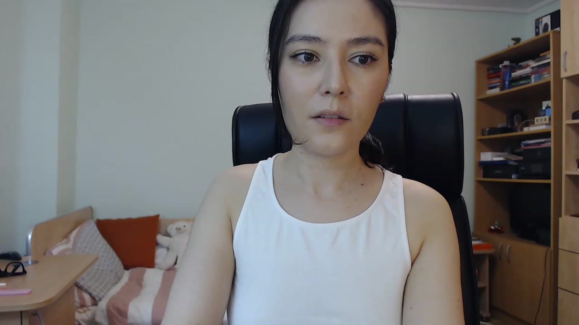 Gallery image thumbnail from TheMorrigan_'s myfreecams stream on, 05/30/2023, 19:51 image 20 of 20