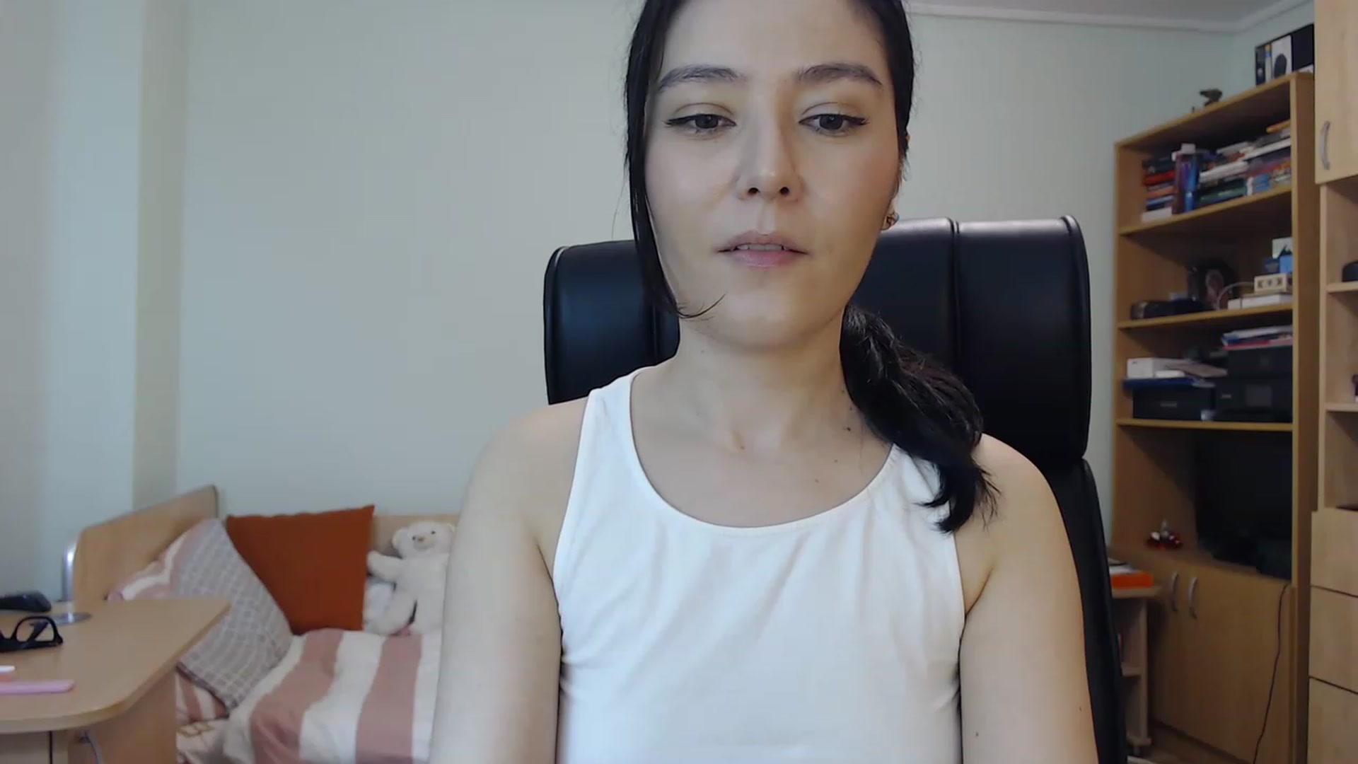 Gallery image thumbnail from TheMorrigan_'s myfreecams stream on, 05/30/2023, 19:51 image 19 of 20