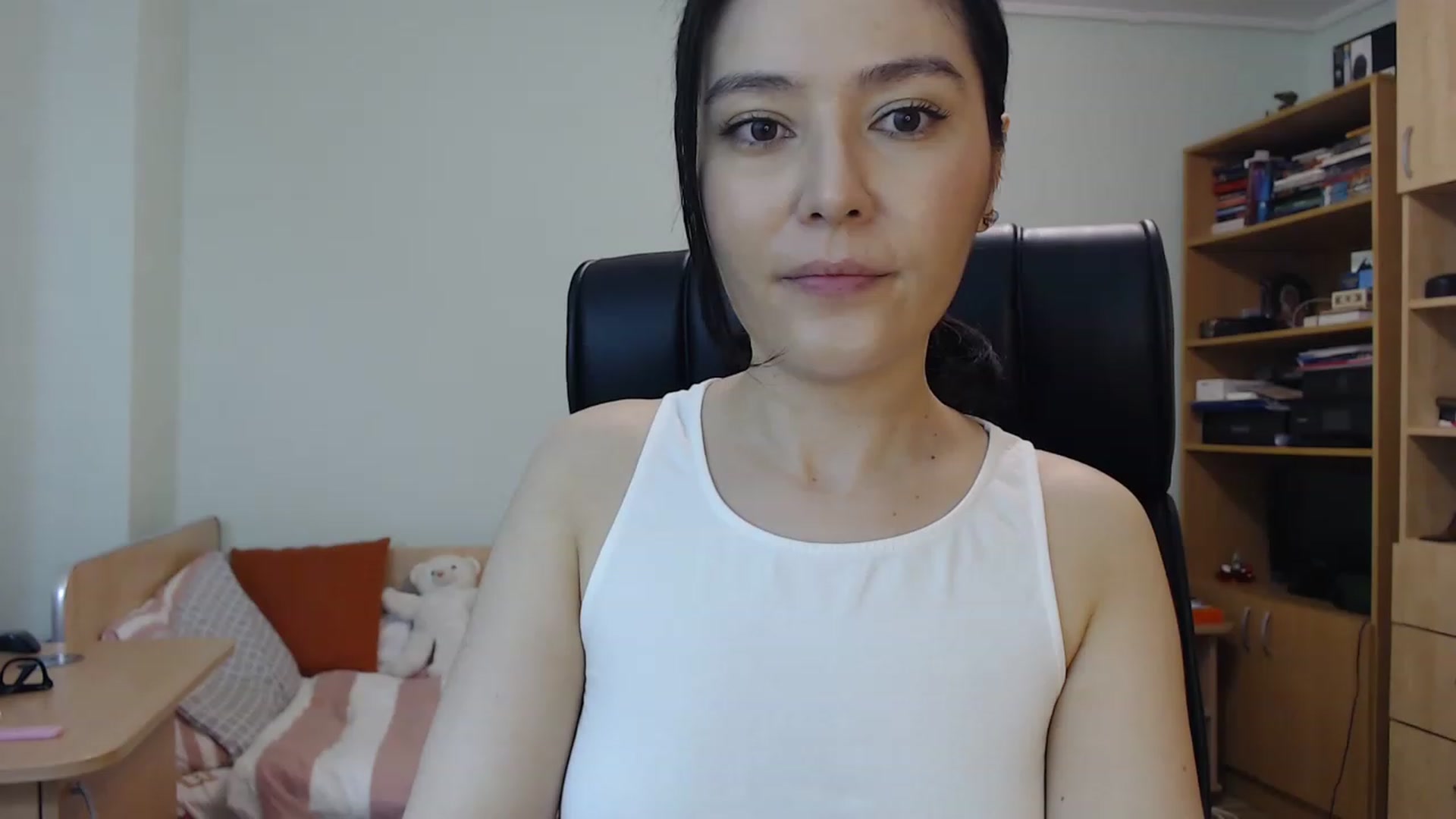 Gallery image thumbnail from TheMorrigan_'s myfreecams stream on, 05/30/2023, 21:07 image 19 of 20